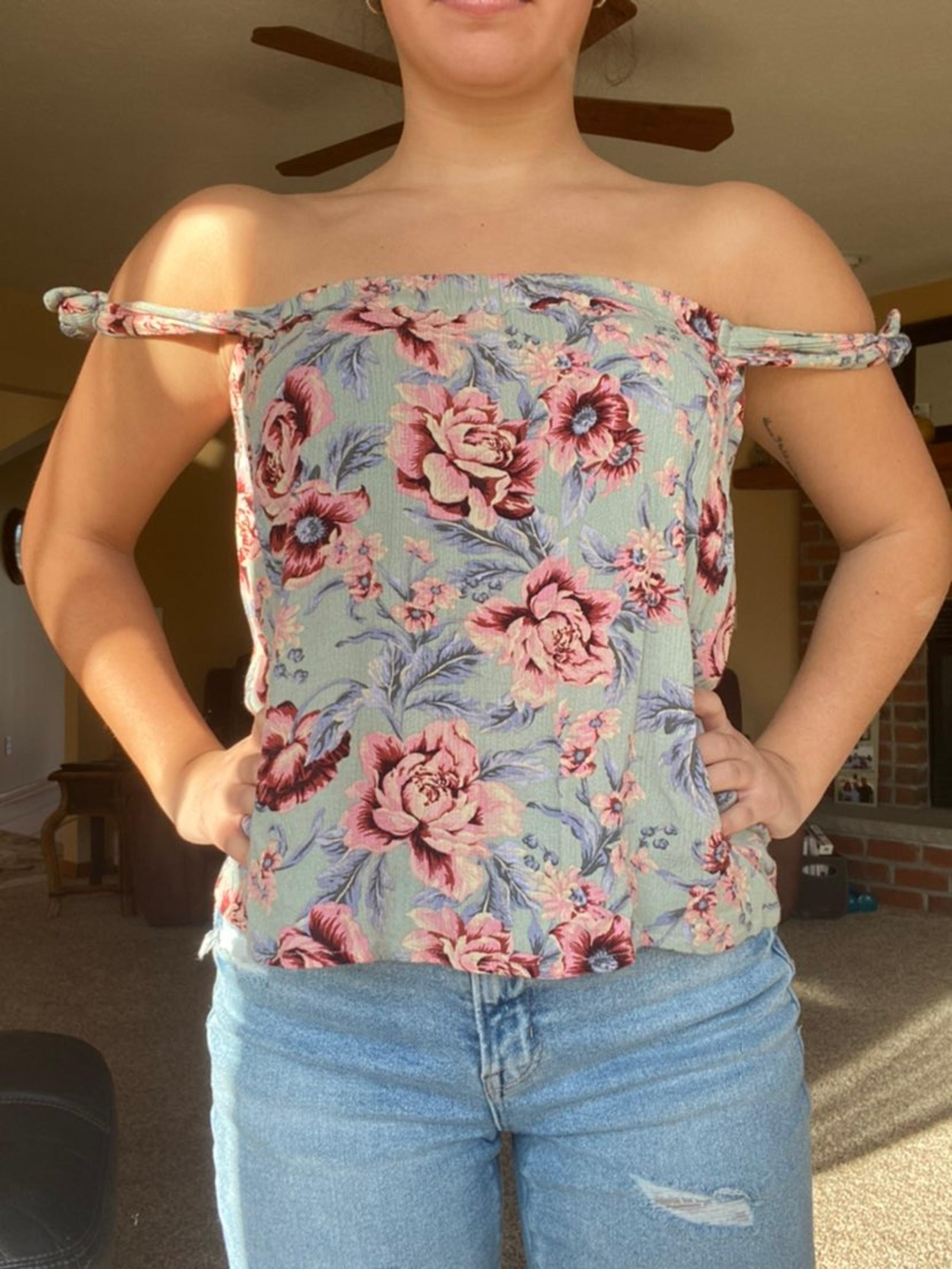 American Eagle Off The Shoulder Tank