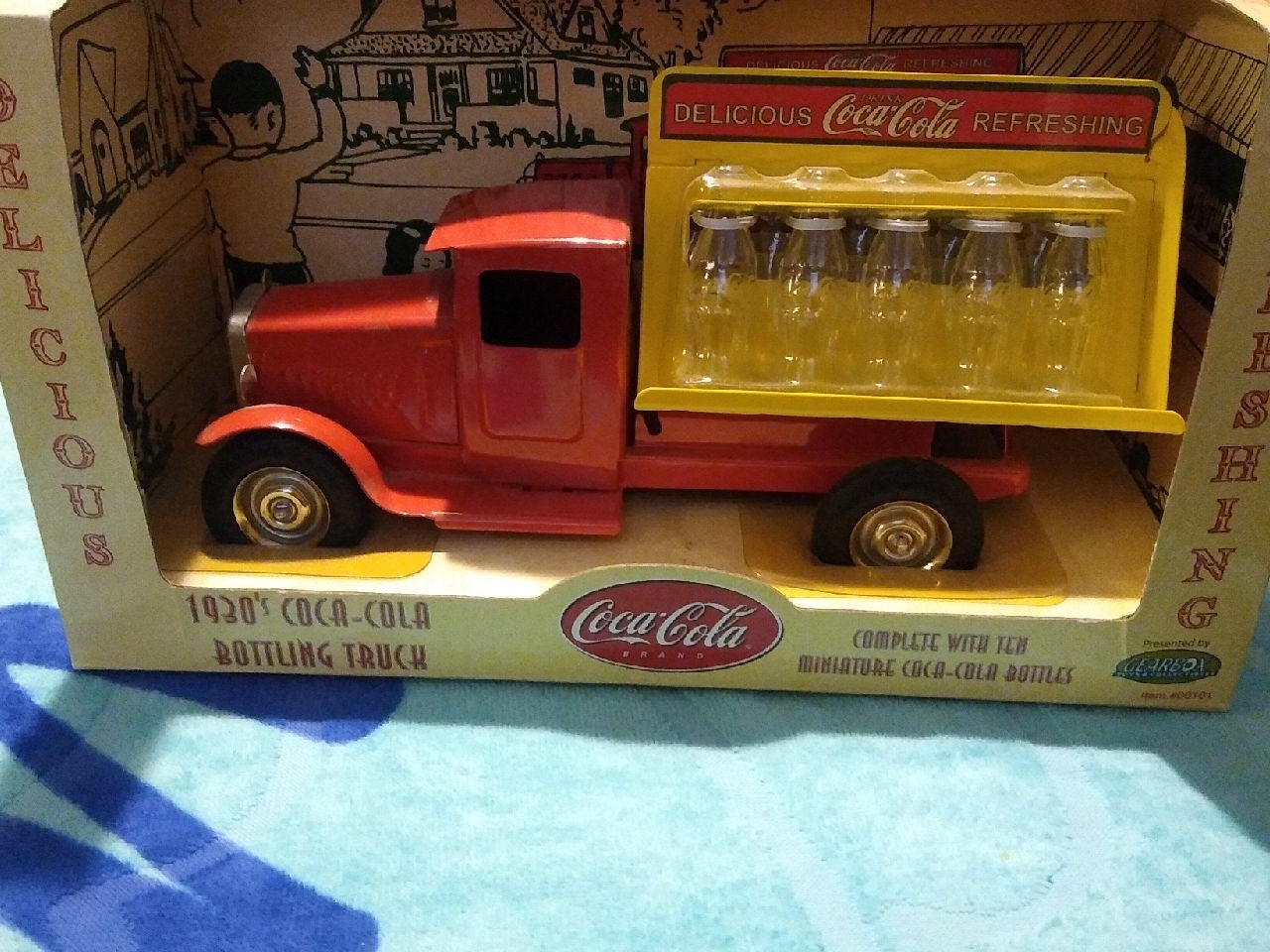 1930 Coca-Cola bottling truck