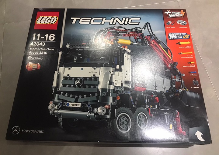Lego Mercedes Benz Arocs 3245