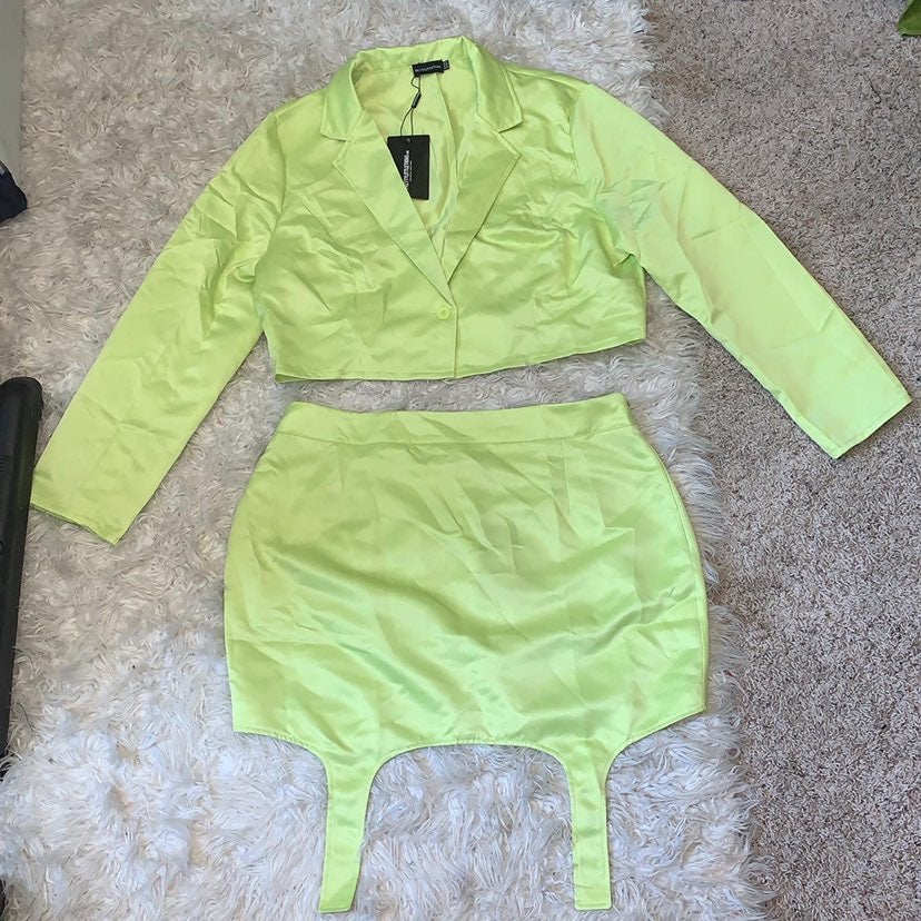 pretty little thing blazer set