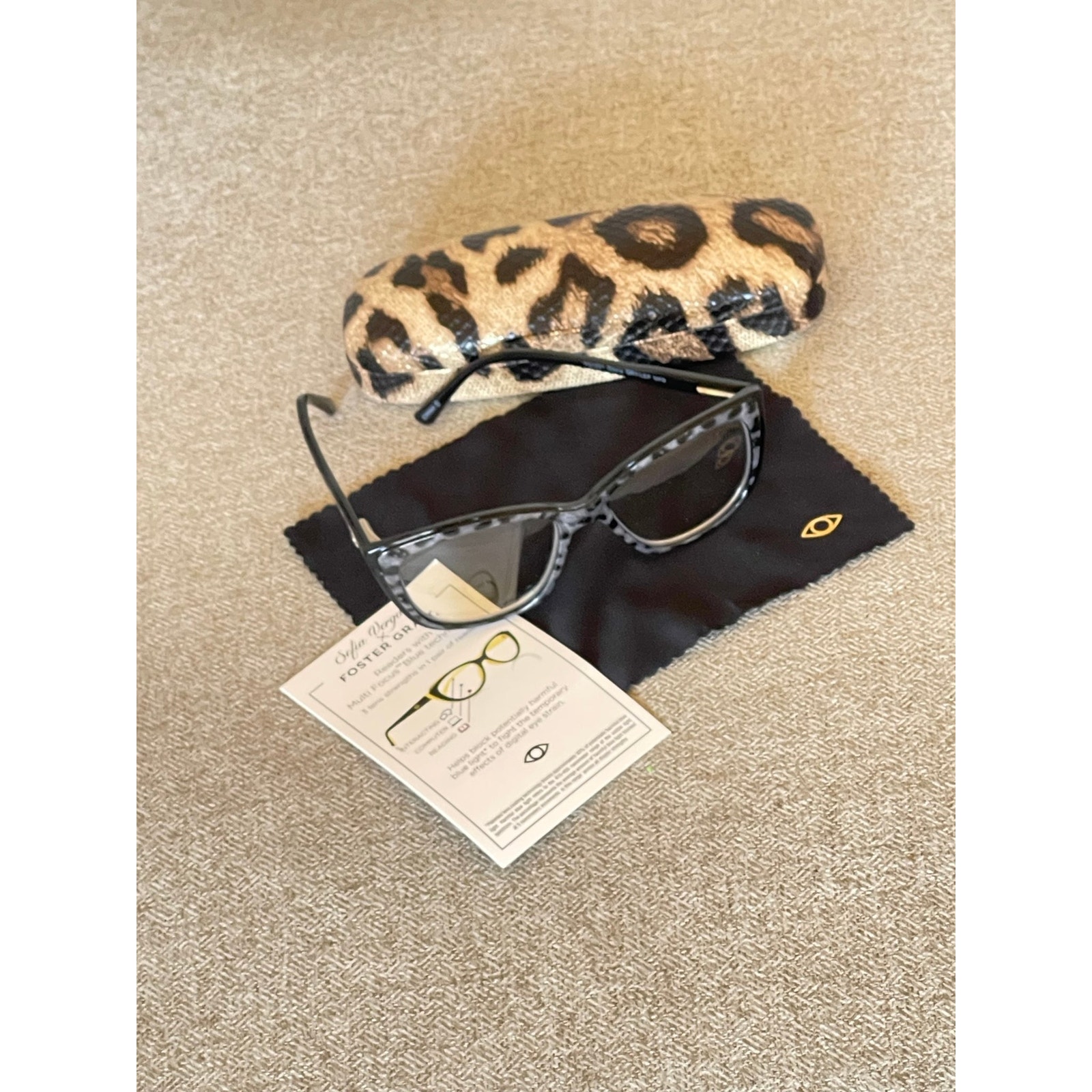 Sofia Vergara x Foster Grant Women's Gloria Reading Glasses Frame