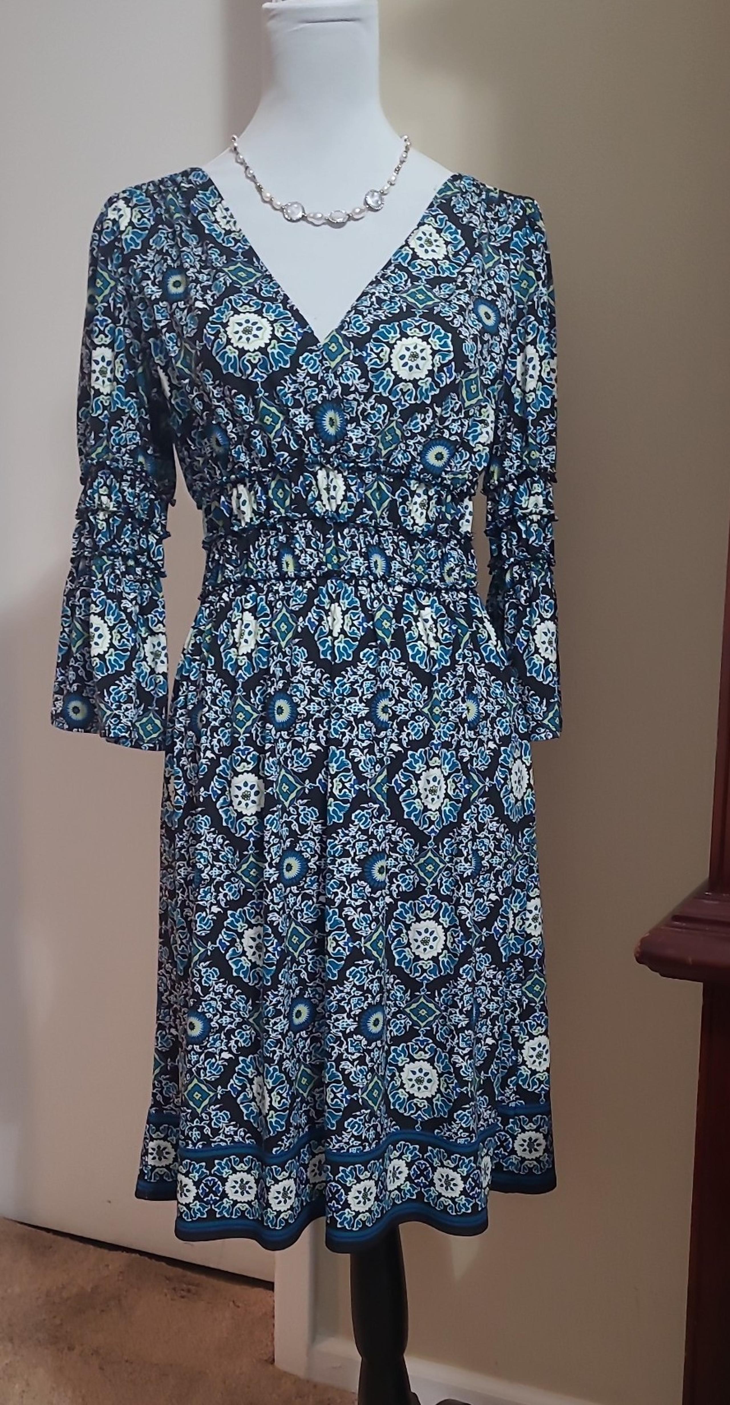 Max Edition dresss  size Large