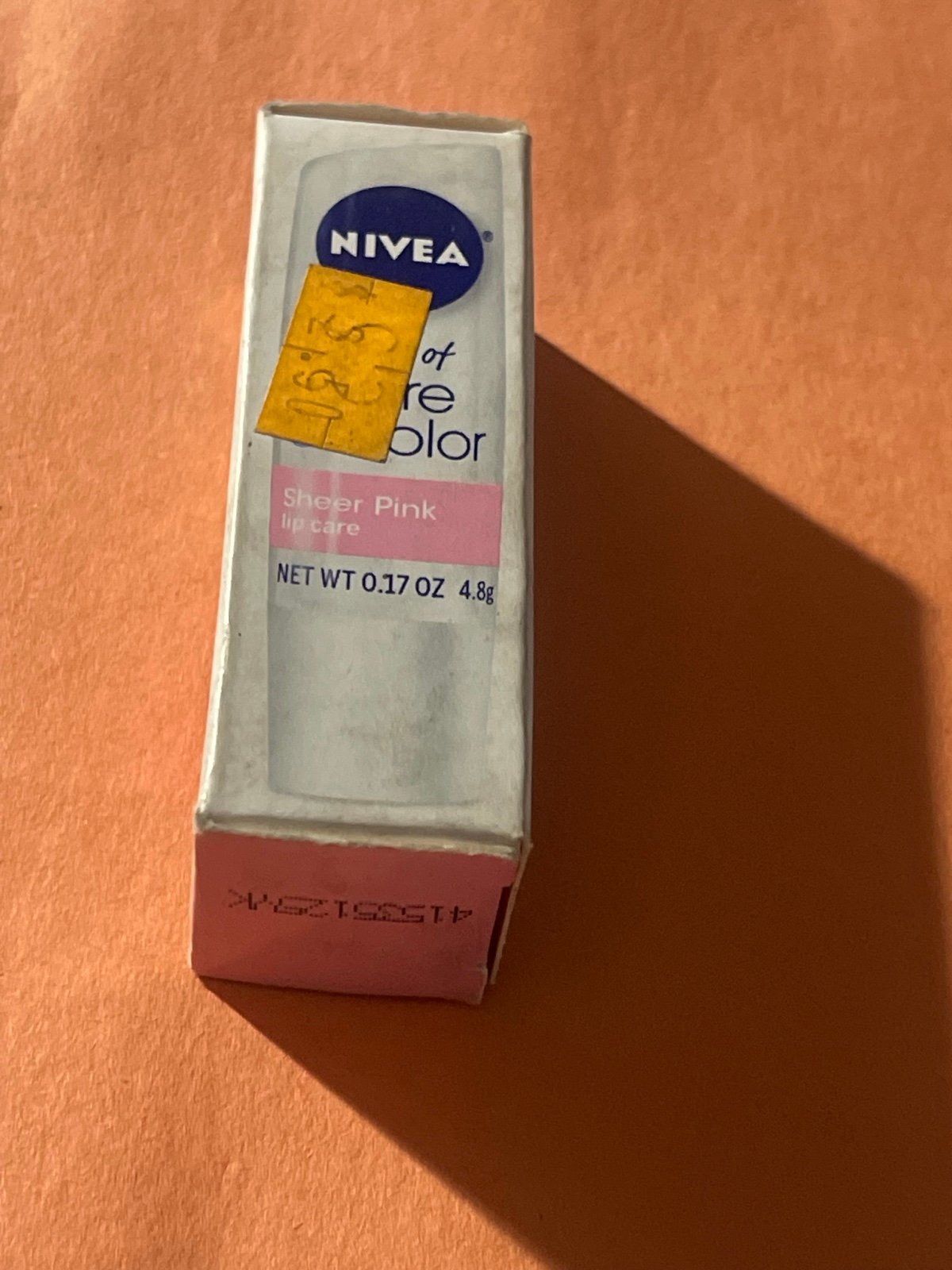 New Nivea A Kiss of Care & Color Lip Care Sheer Pink