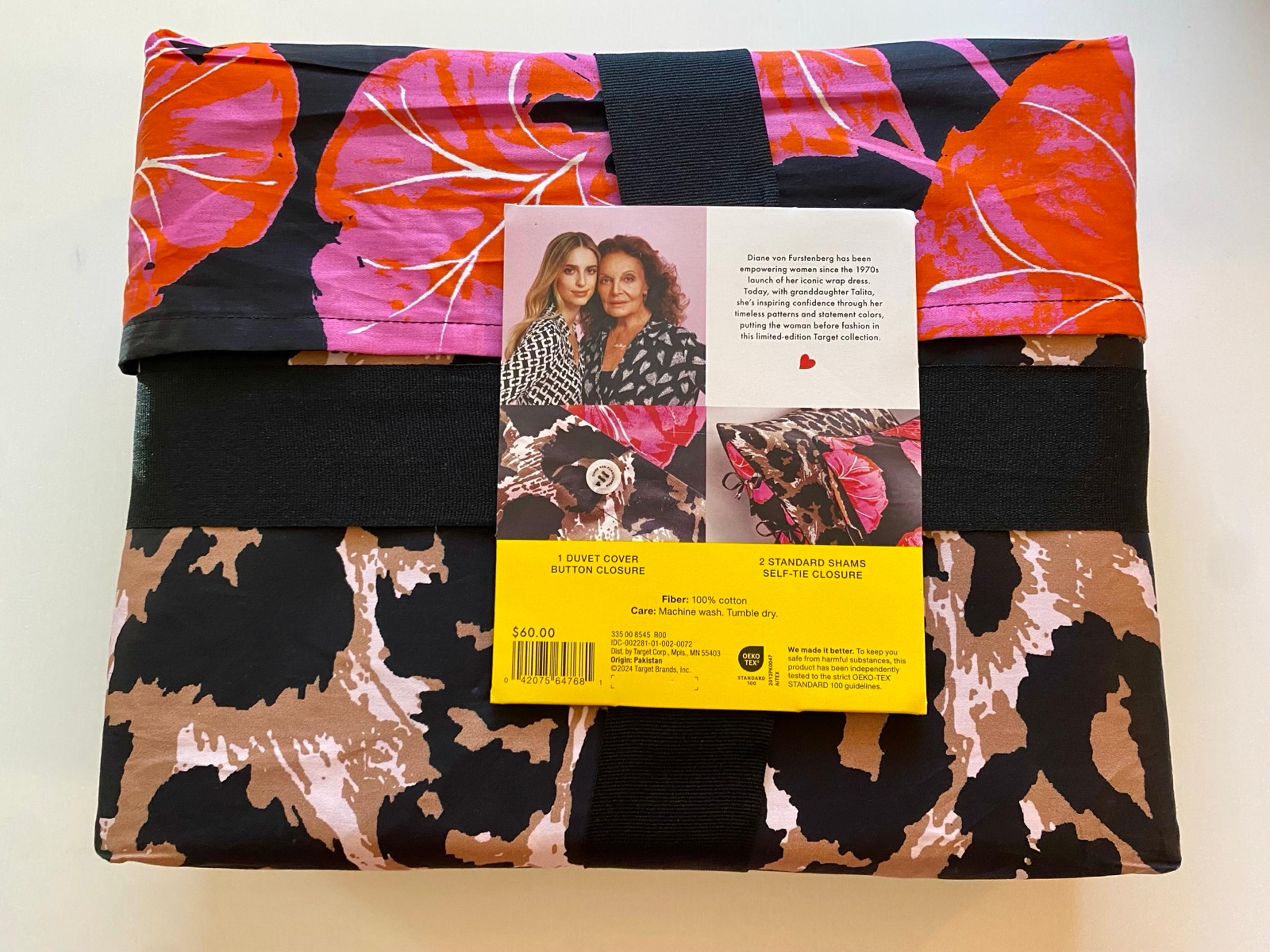 NWT DVF x Target Leopard/Pink Geranium Leaf Reversible Full/ Queen Duvet Cover