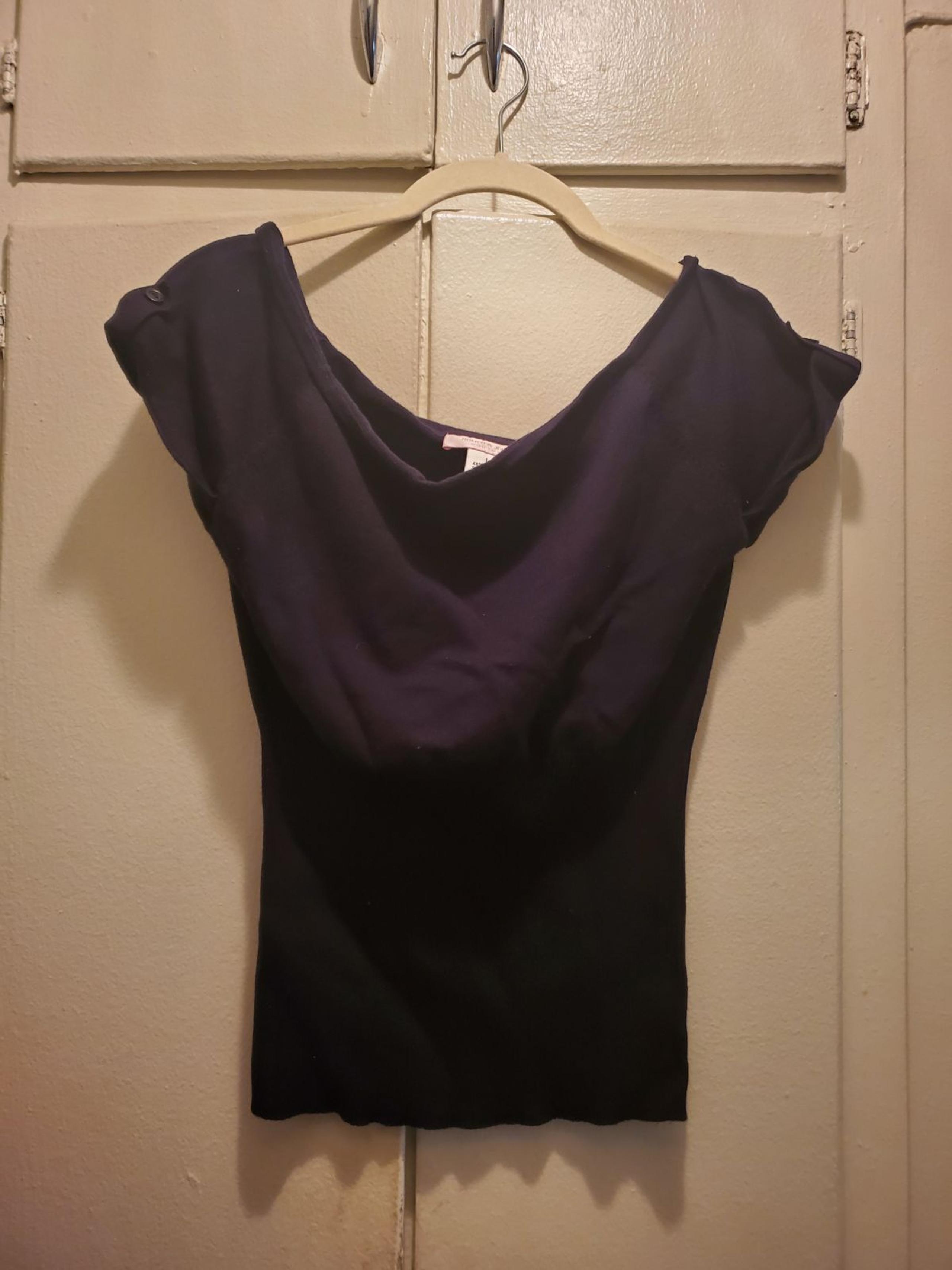 Short sleeve sweater top
