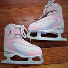 Skates