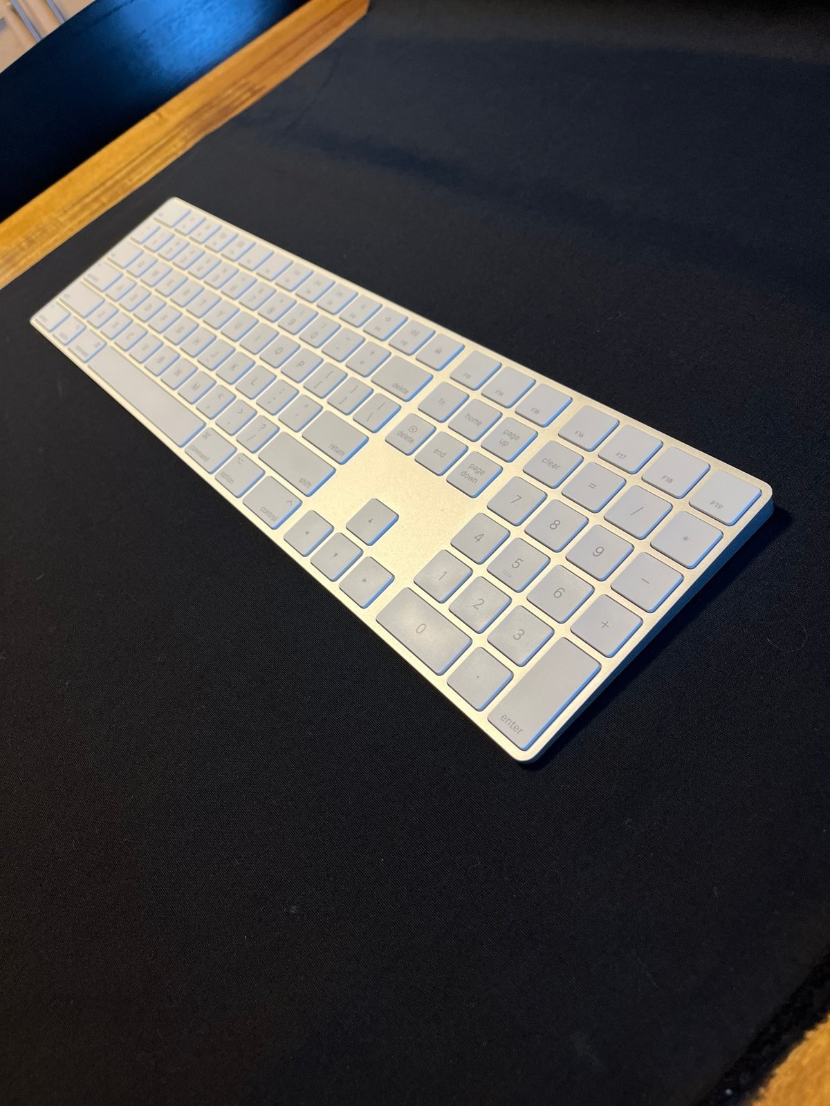 Apple Keyboard