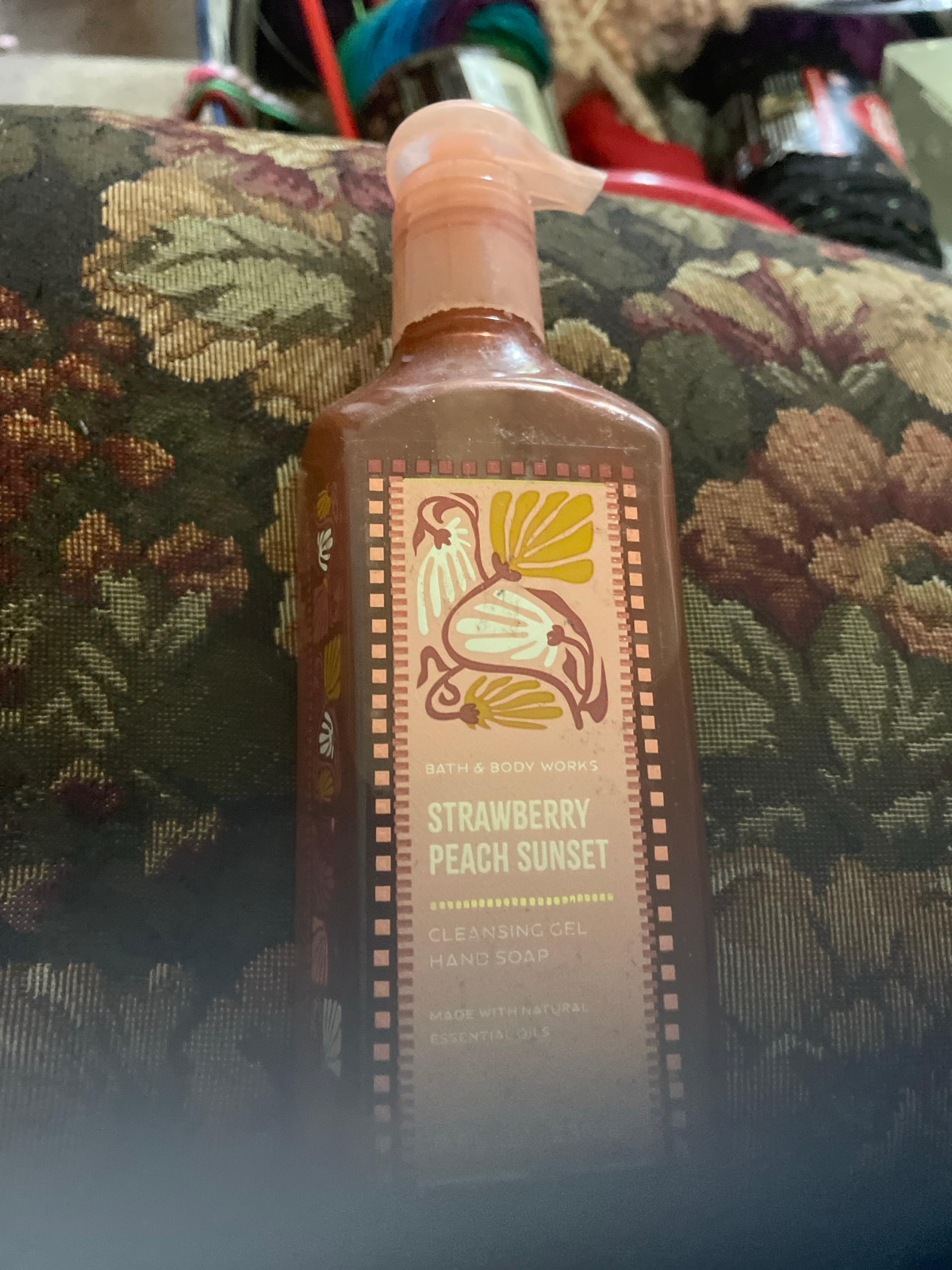 Bath and Body strawberry peach sunset hand soap