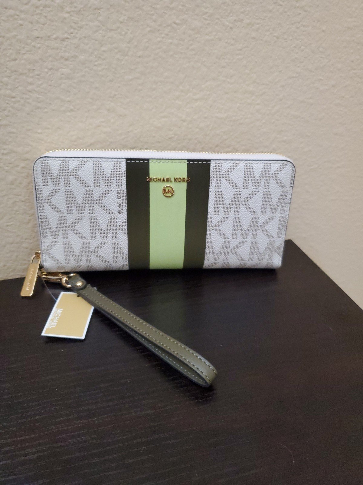 Michael Kors Central Stripe Large Travel Continental Wallet