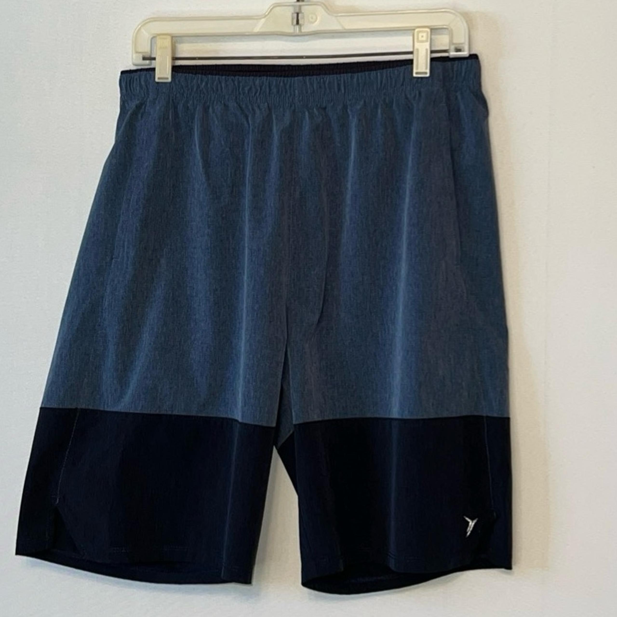 Active Men’s Shorts Blue Pockets Running Size Large. - Old Navy