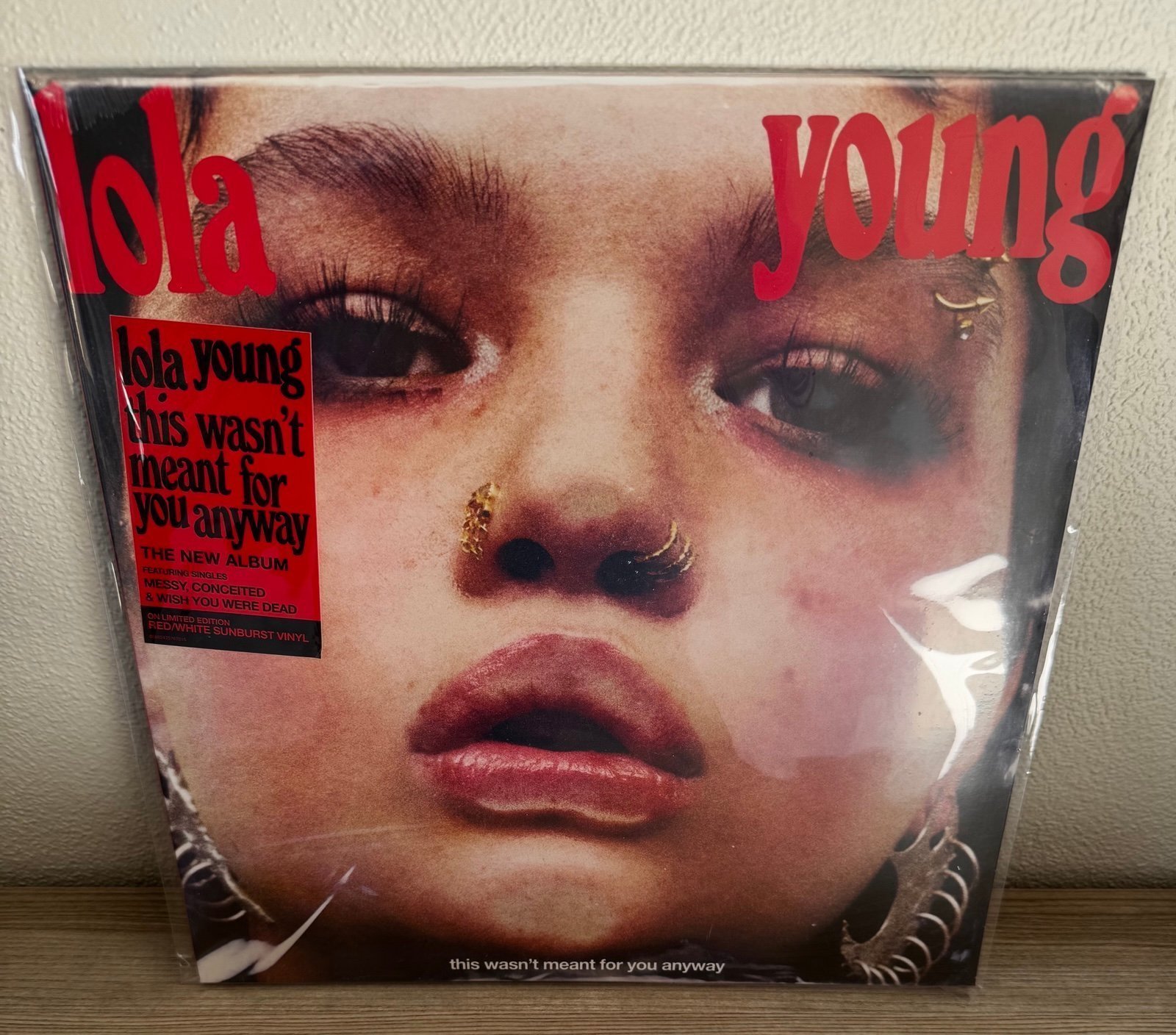 Lola Young : TWMFYA exclusive red & white sunburst vinyl