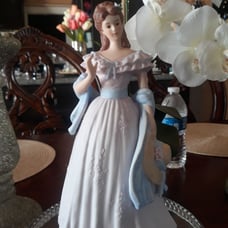 Porcelain Statue Doll