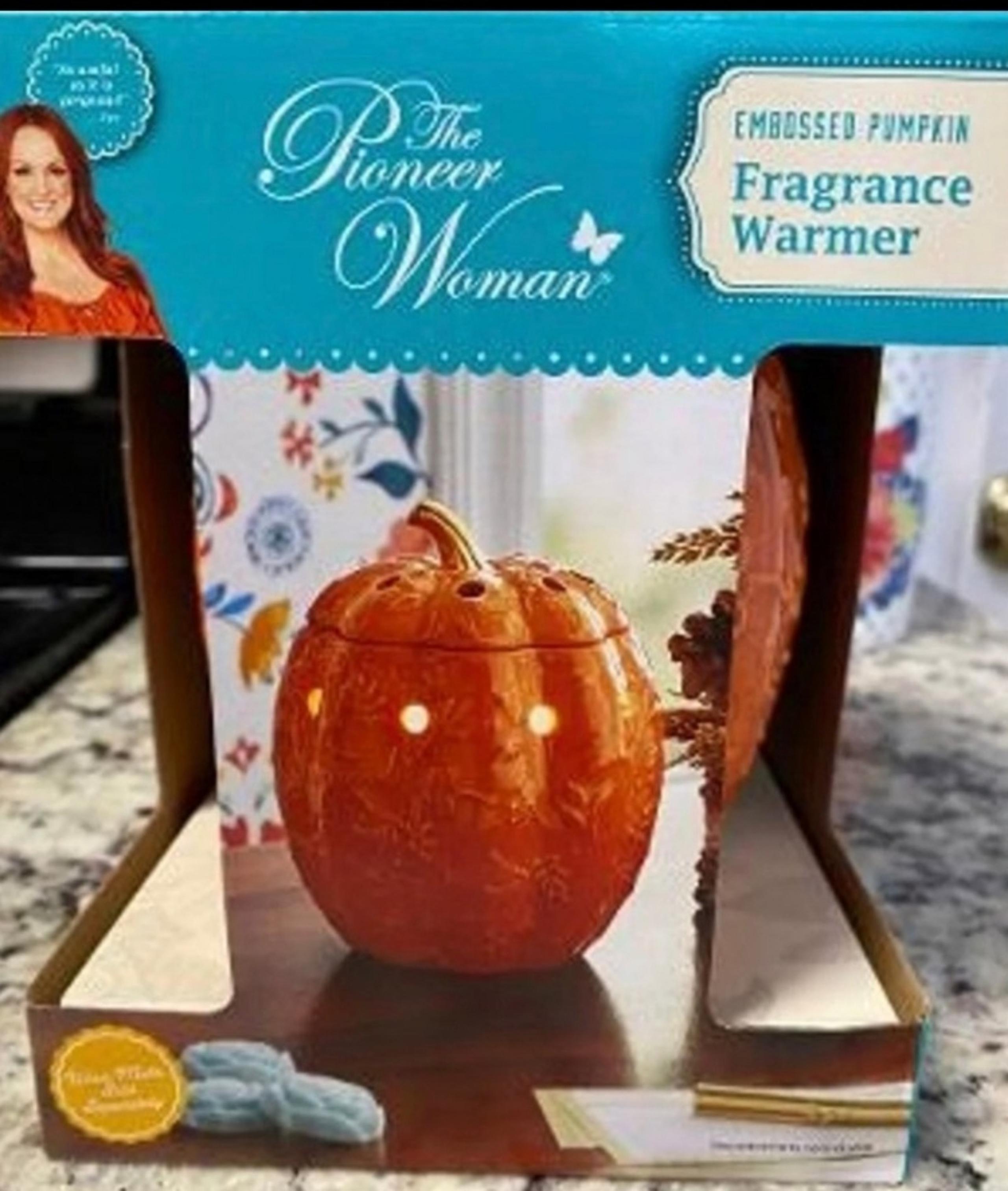 NEW ITEM The Pioneer Woman Scented Wax Warmer, Orange Pumpkin