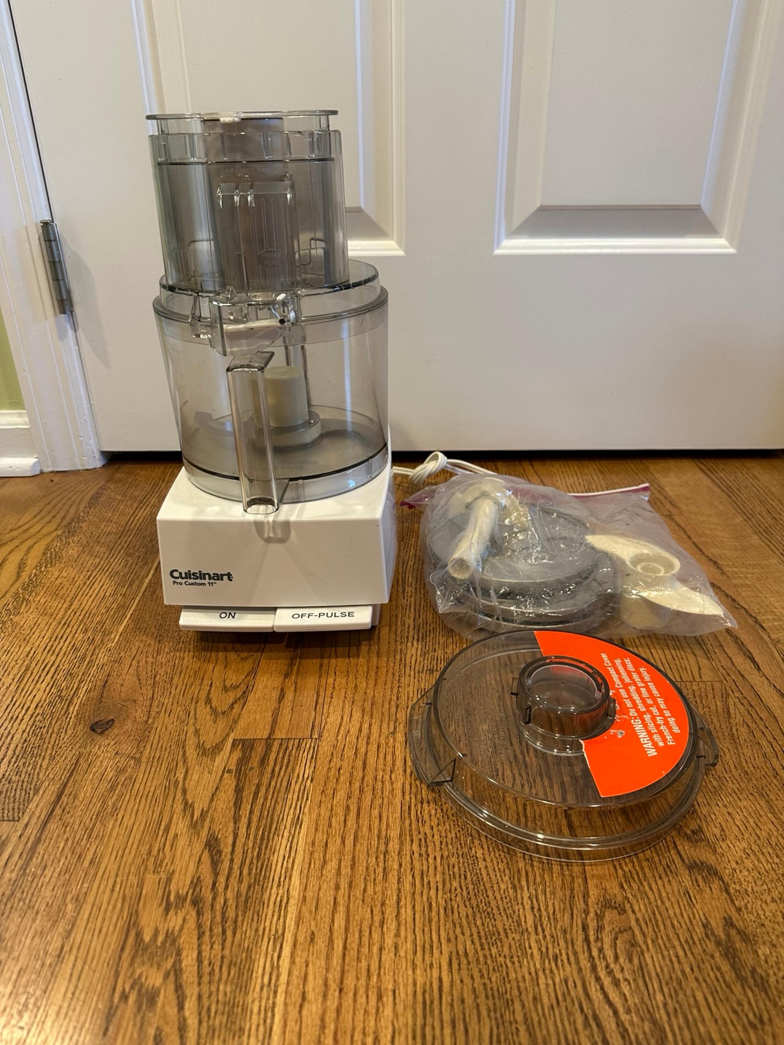 Cuisinart Pro Custom 11 Cup Food Processor DLC-8S