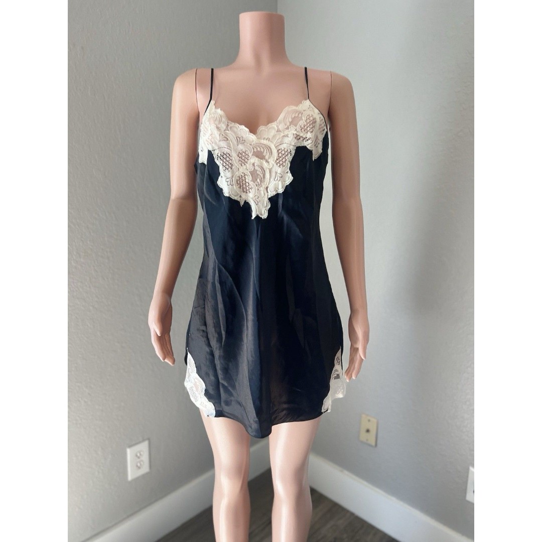 Vintage Gold Label Red Victoria's Secret Satin Chemise Nightgown Lingerie #225
