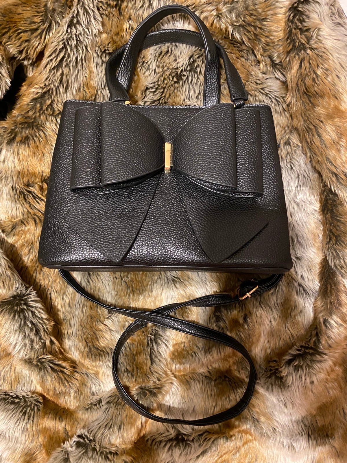 Crossi Black Satchel Handbag – Chic Bow Detail, Elegant & Spacious”