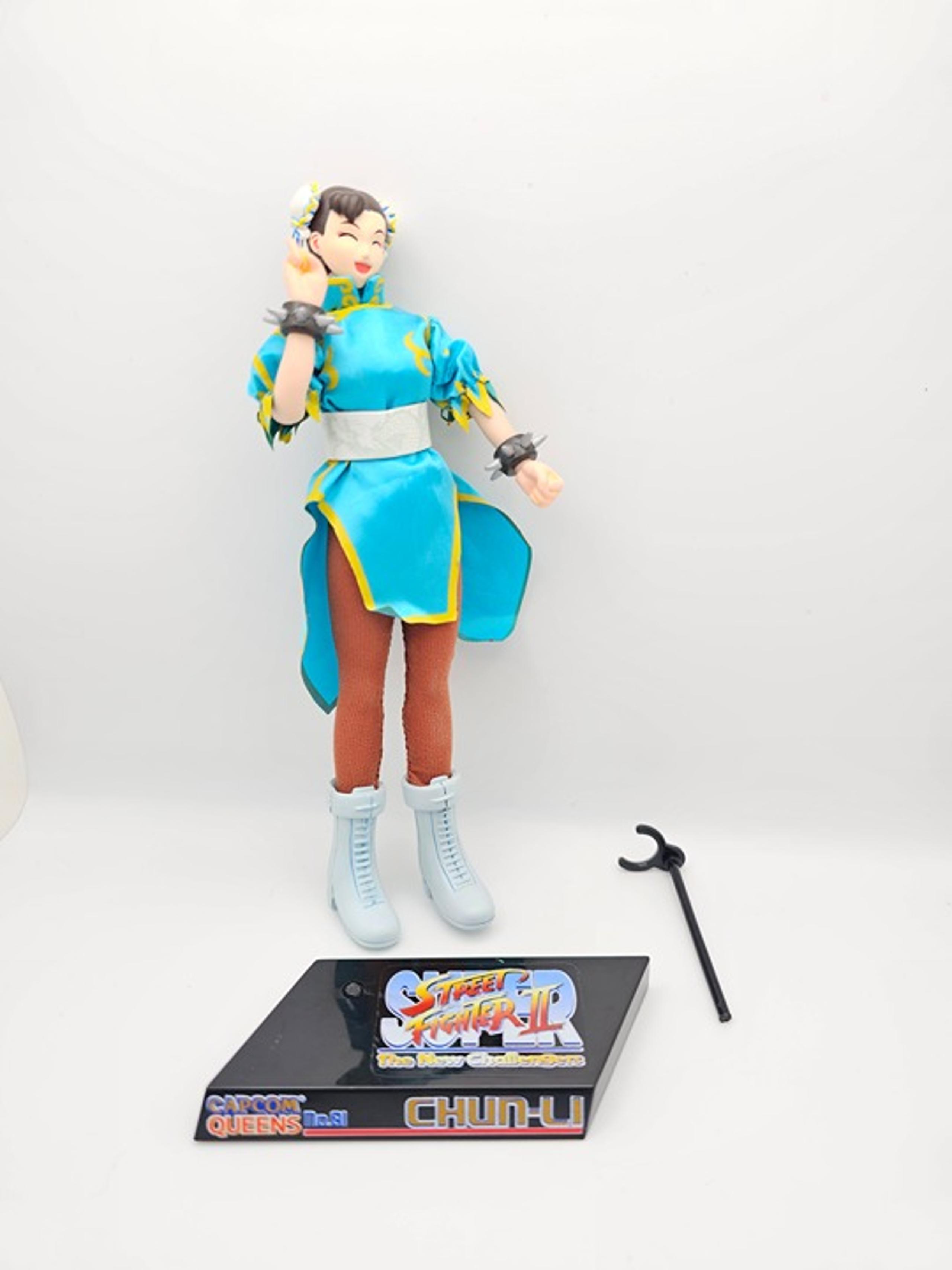 CAPCOM QUEENS Chun-Li Bendable Figure From Beauty Fighters Collection READ