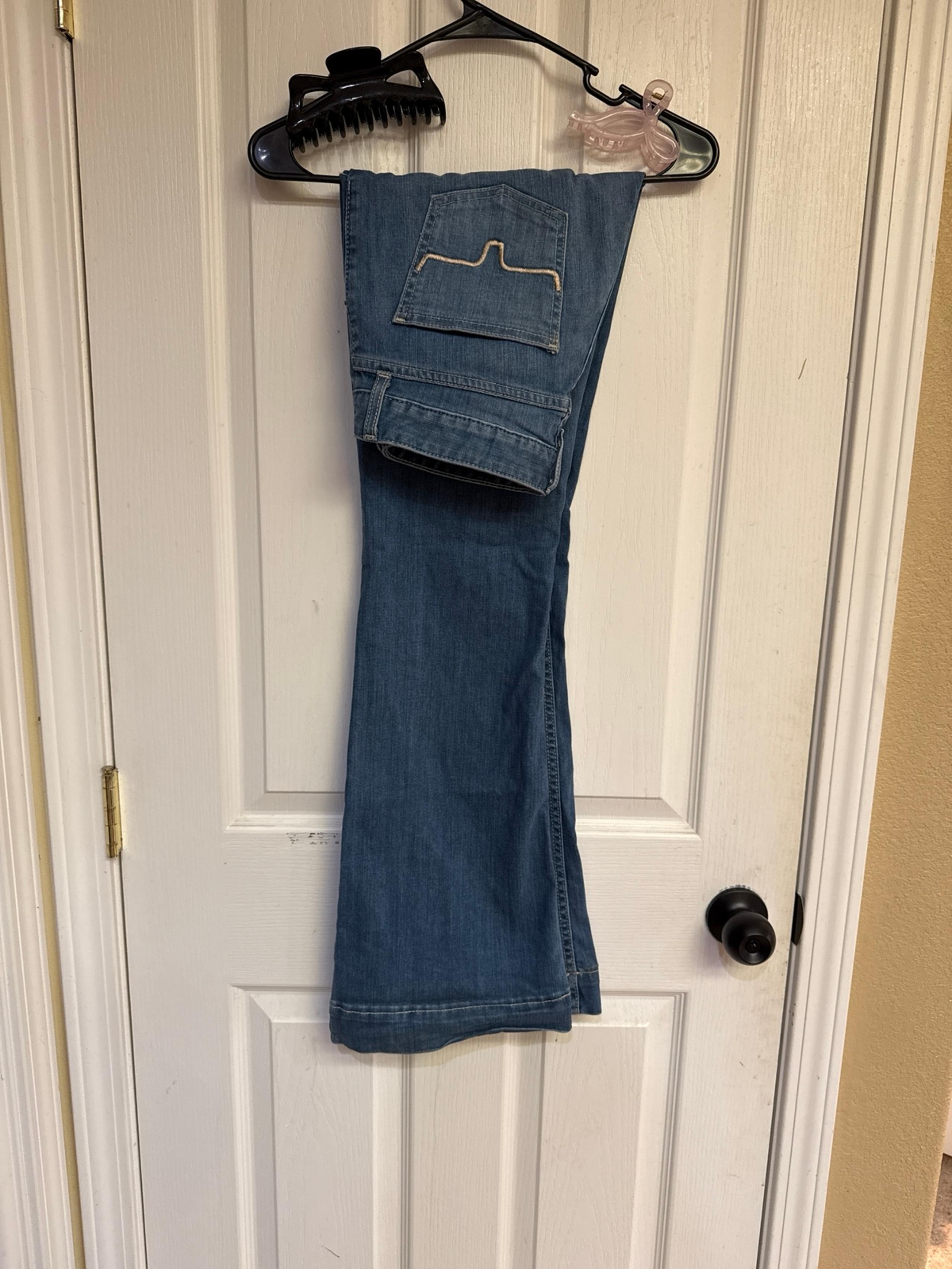 jeans
