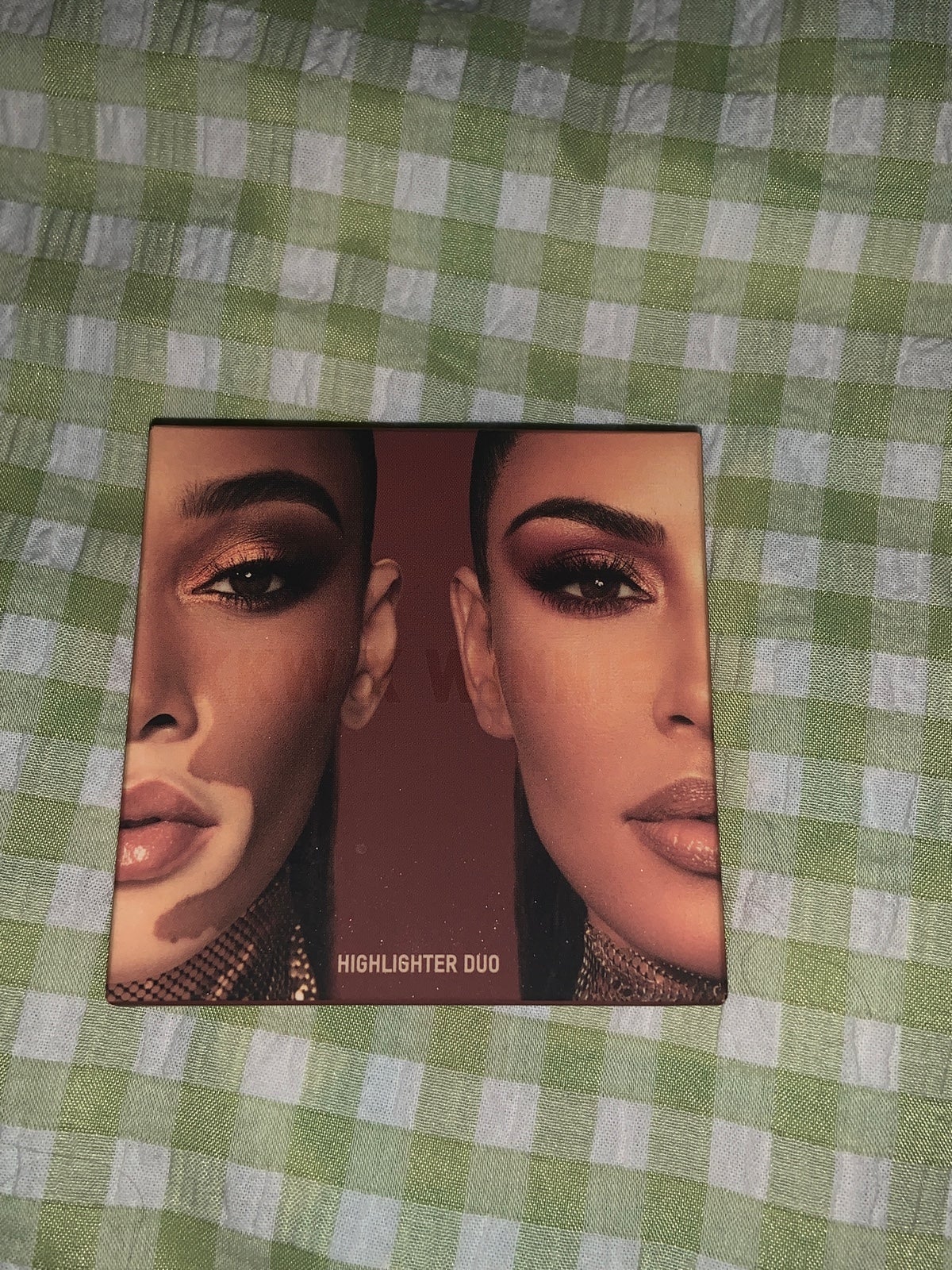 Kkw winnie Harlow highlighter