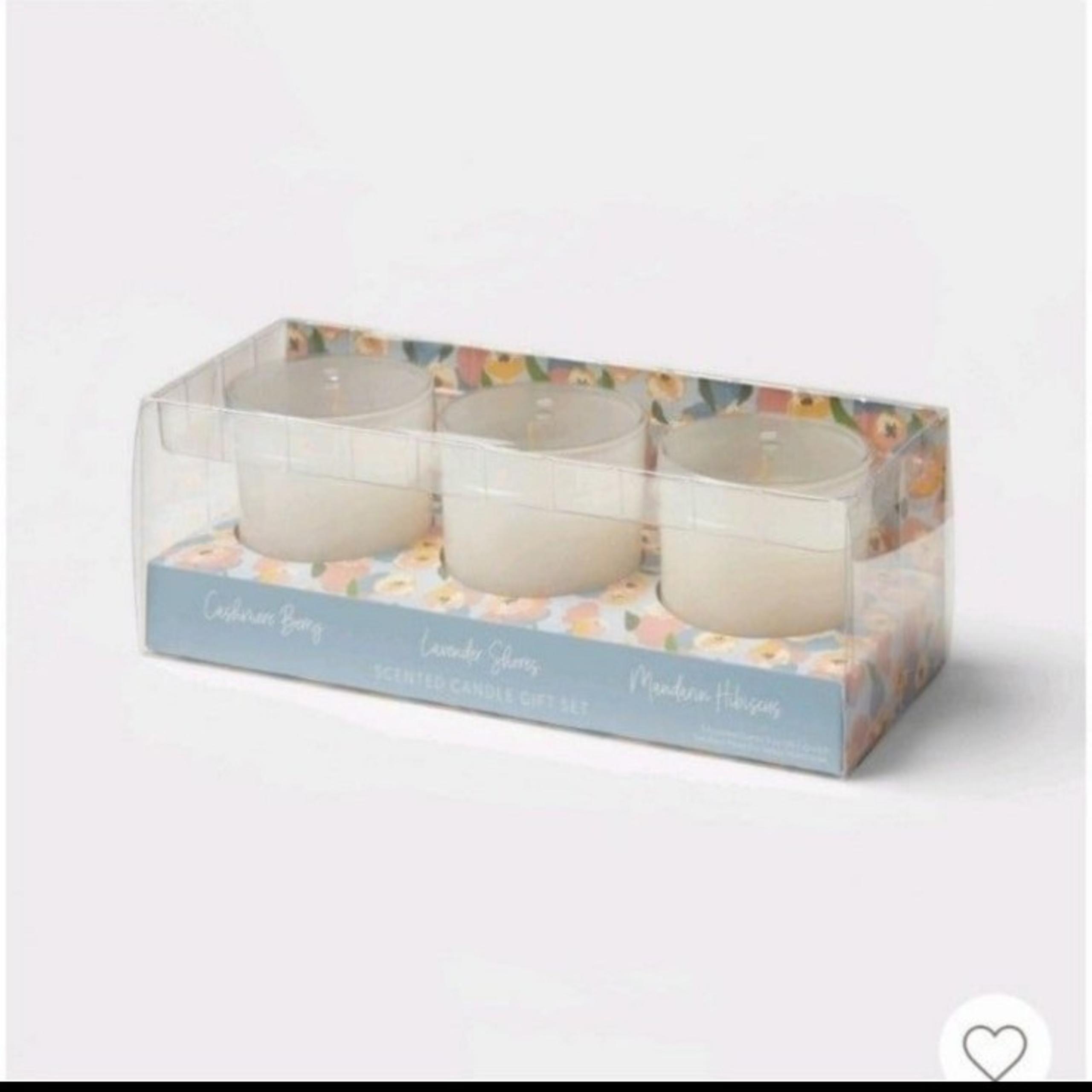 3 Candle Giftset- Cashmere Berry, Mandarin Hibiscus, Lavender Shores Blue