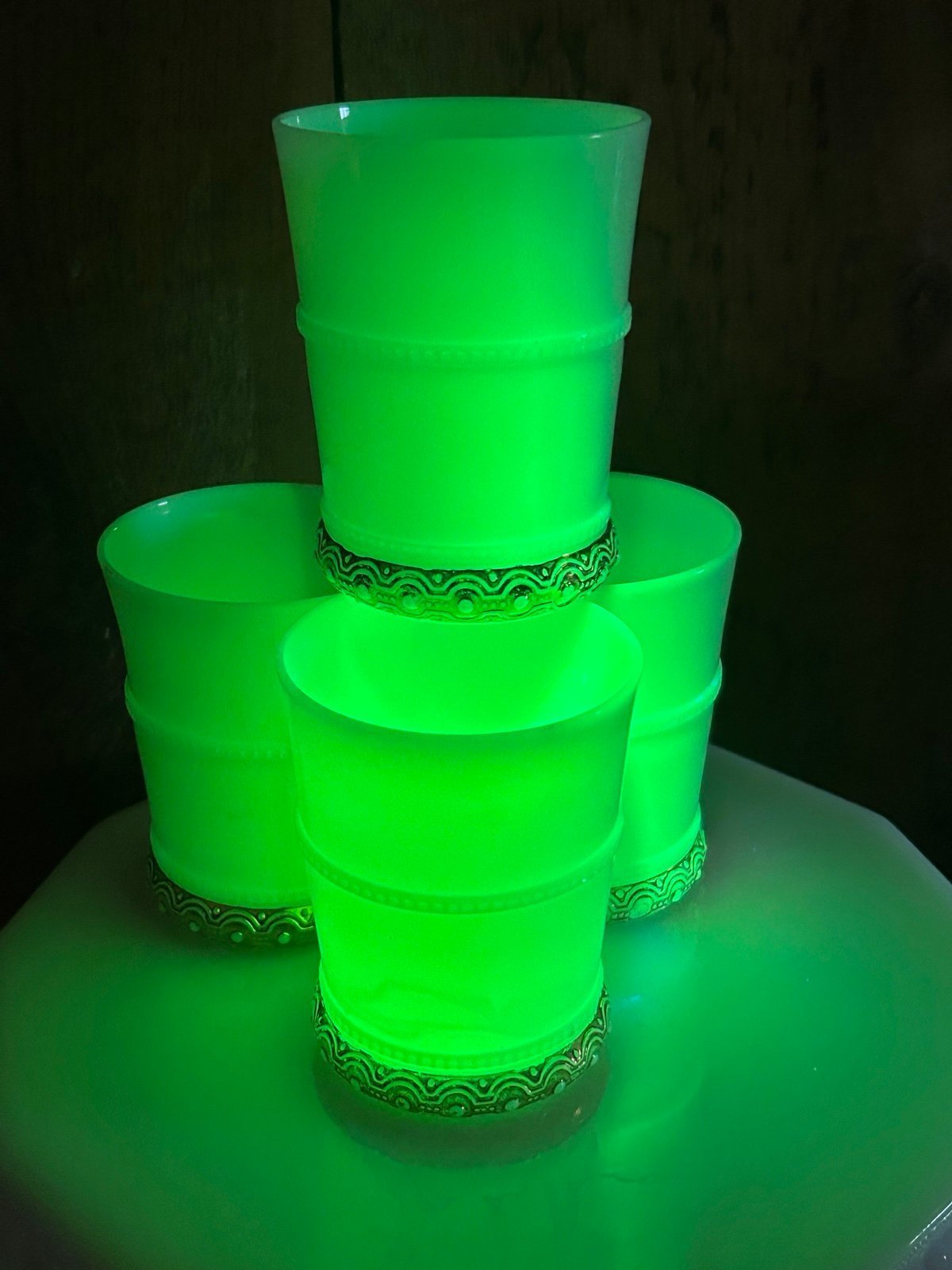 SUPER RARE uranium Heisey custard Ivorian gold ring tumbler