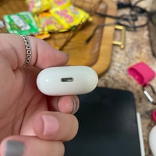 Apple AirPods 2nd Generation with Charging Case