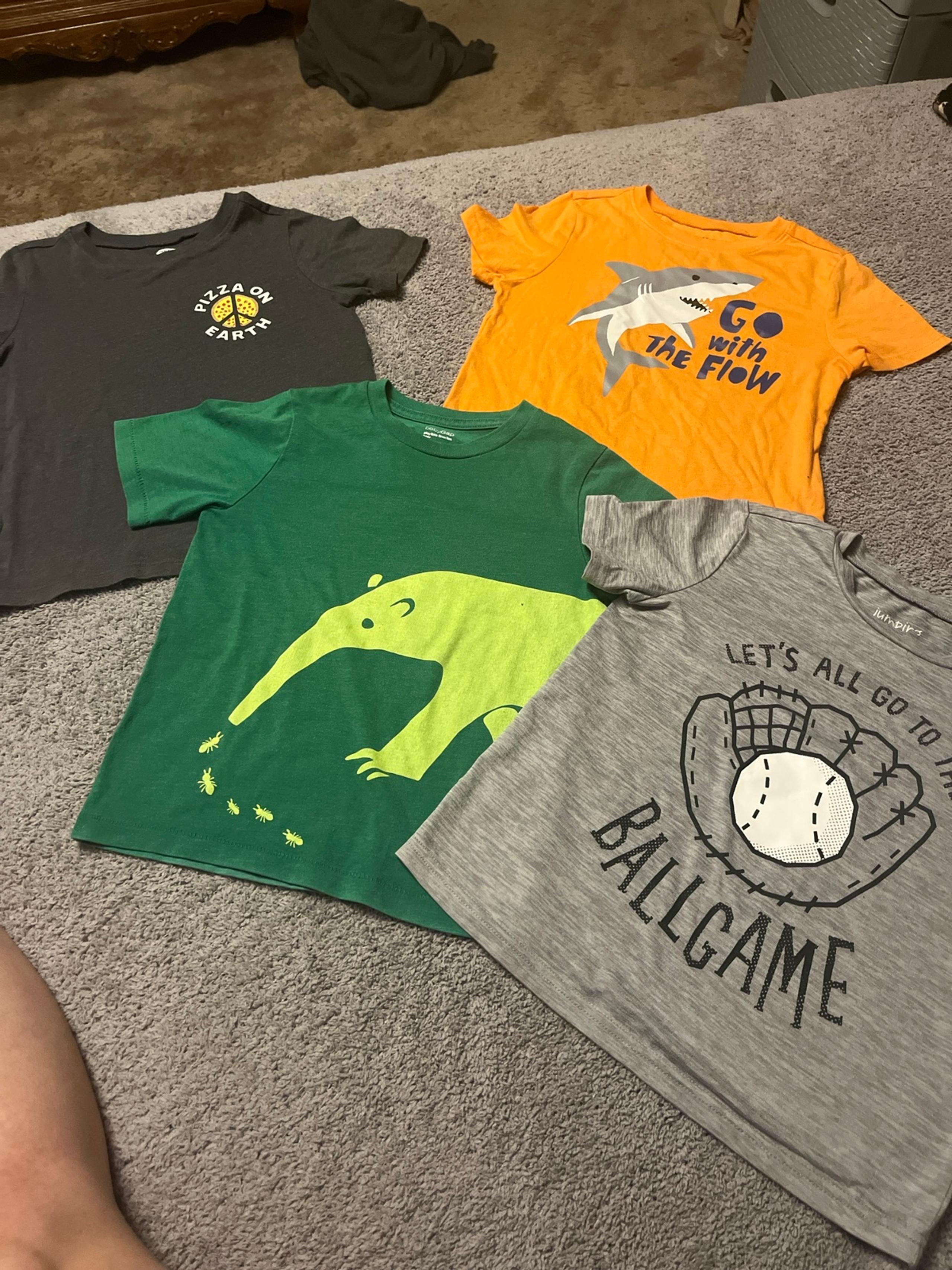 Boys bundle tshirts