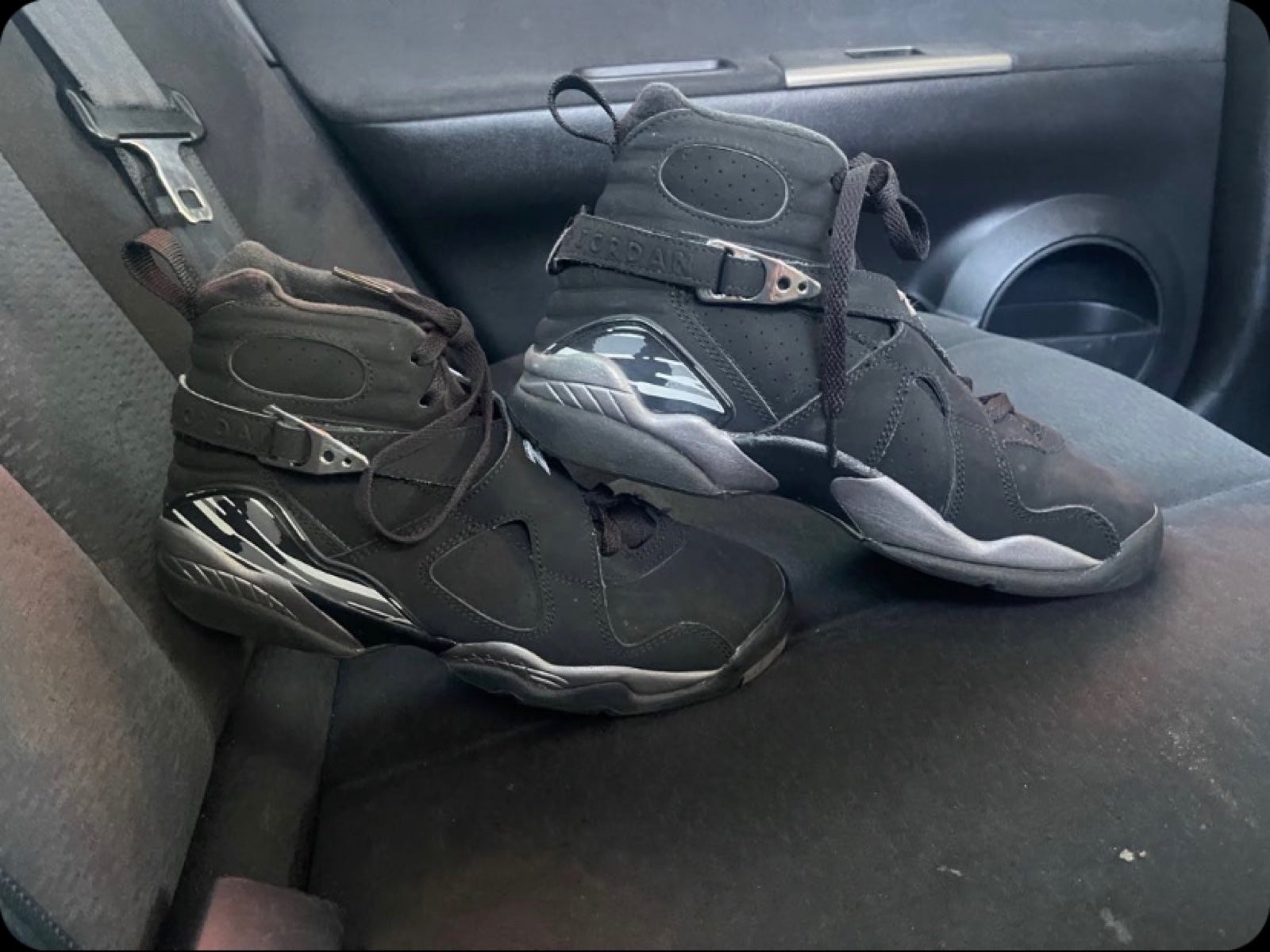 Air Jordan 8 Retro