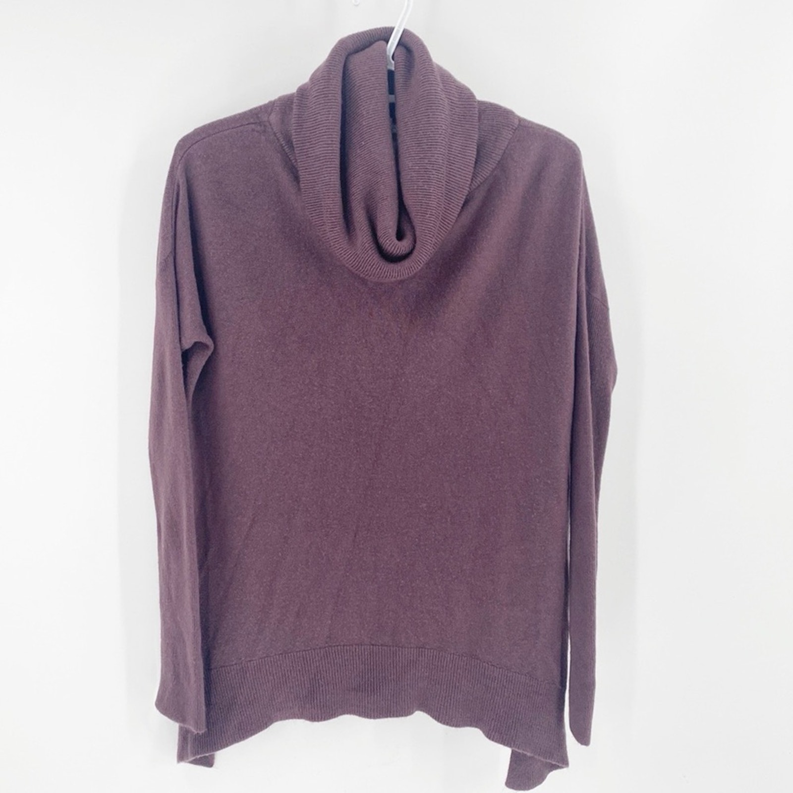 SUSINA mauve purple shark bite cowl neck oversized sleeve sweater size S