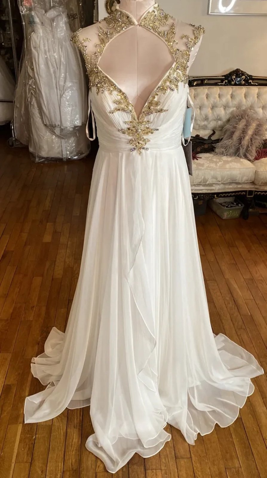 #121 McDougall ivory wedding gown sz6 illusion/ beaded NEW