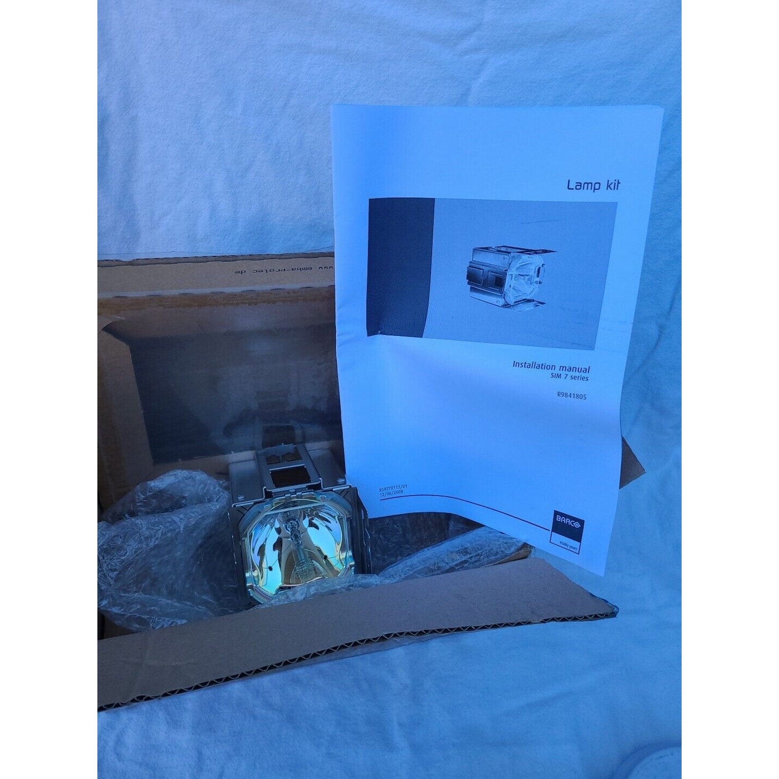 NEW Barco R9741850 Lamp Kit 300W UHP For Sim 7 Series Projectors
