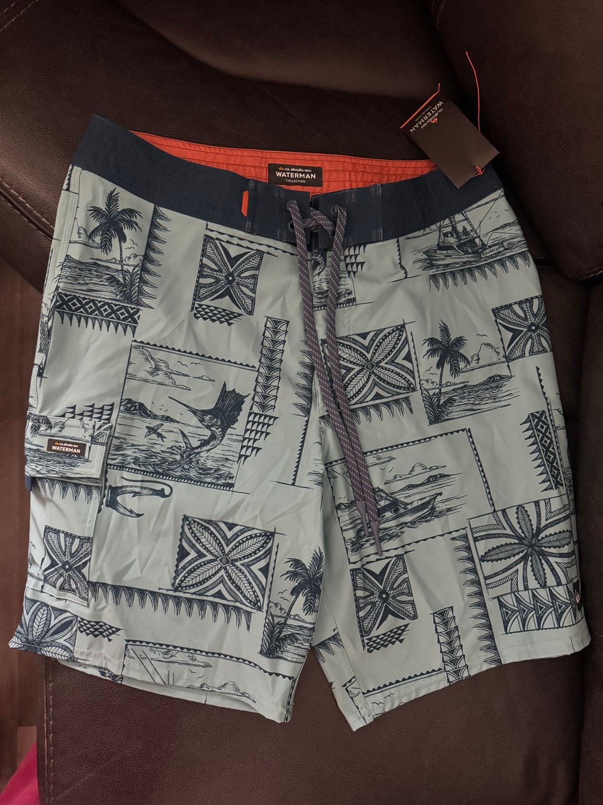 Quiksilver waterman men’s blue sailfish print board shorts size 32