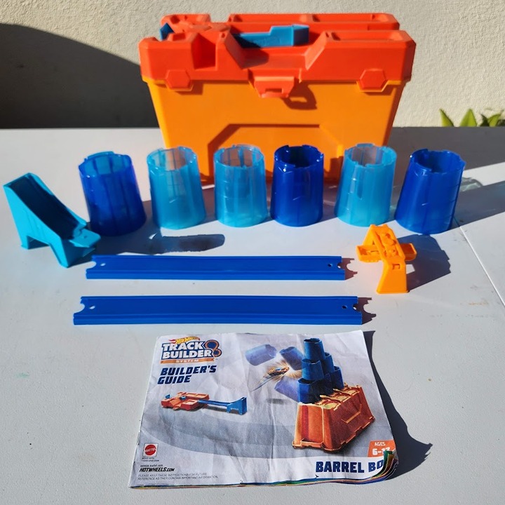 Hot Wheels Track Builder Barrel Box Race Track Racecar Stacking barrels Launcher