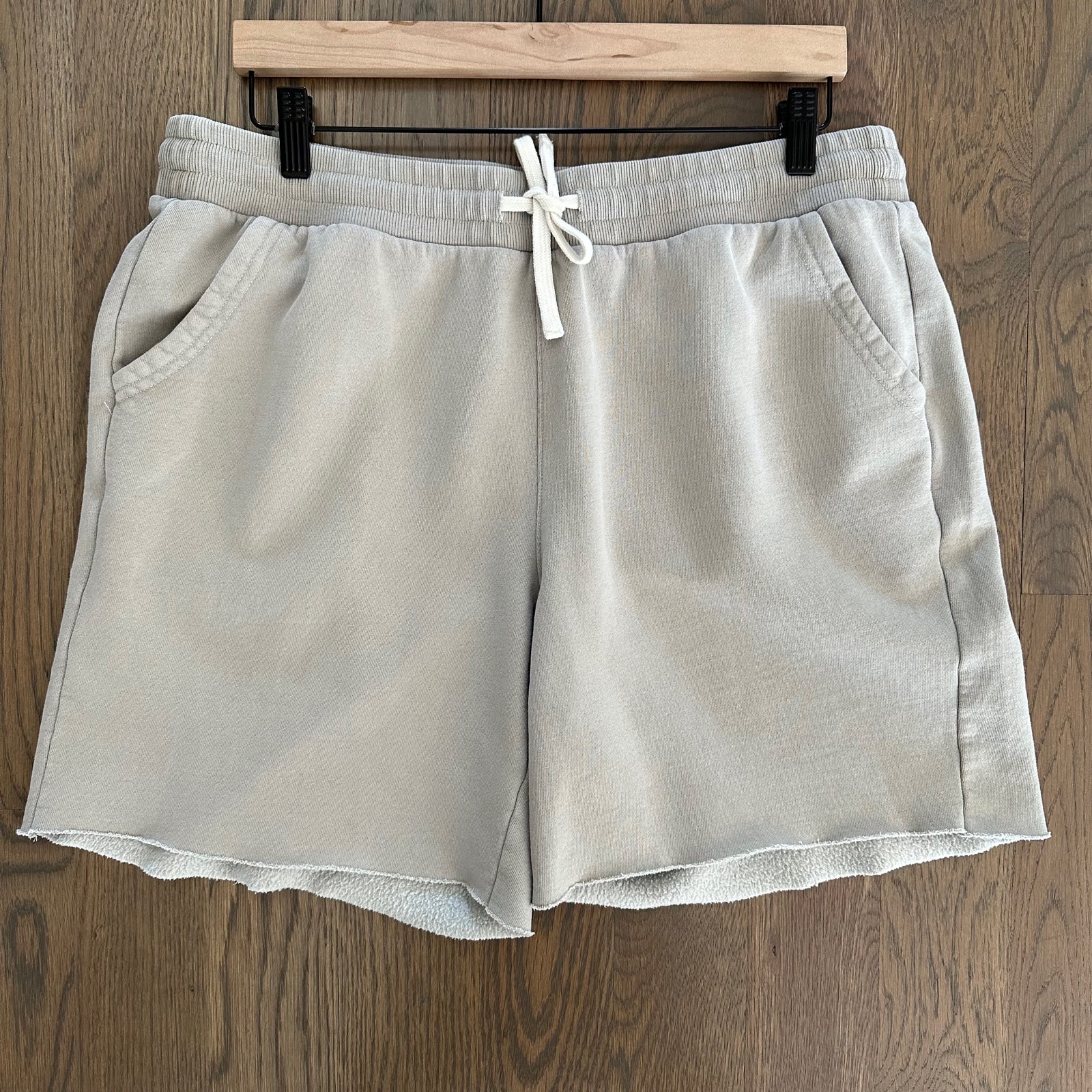 Men's Marine Layer 7 Garment Dye Fleece Short in Abbey Stone Size Large