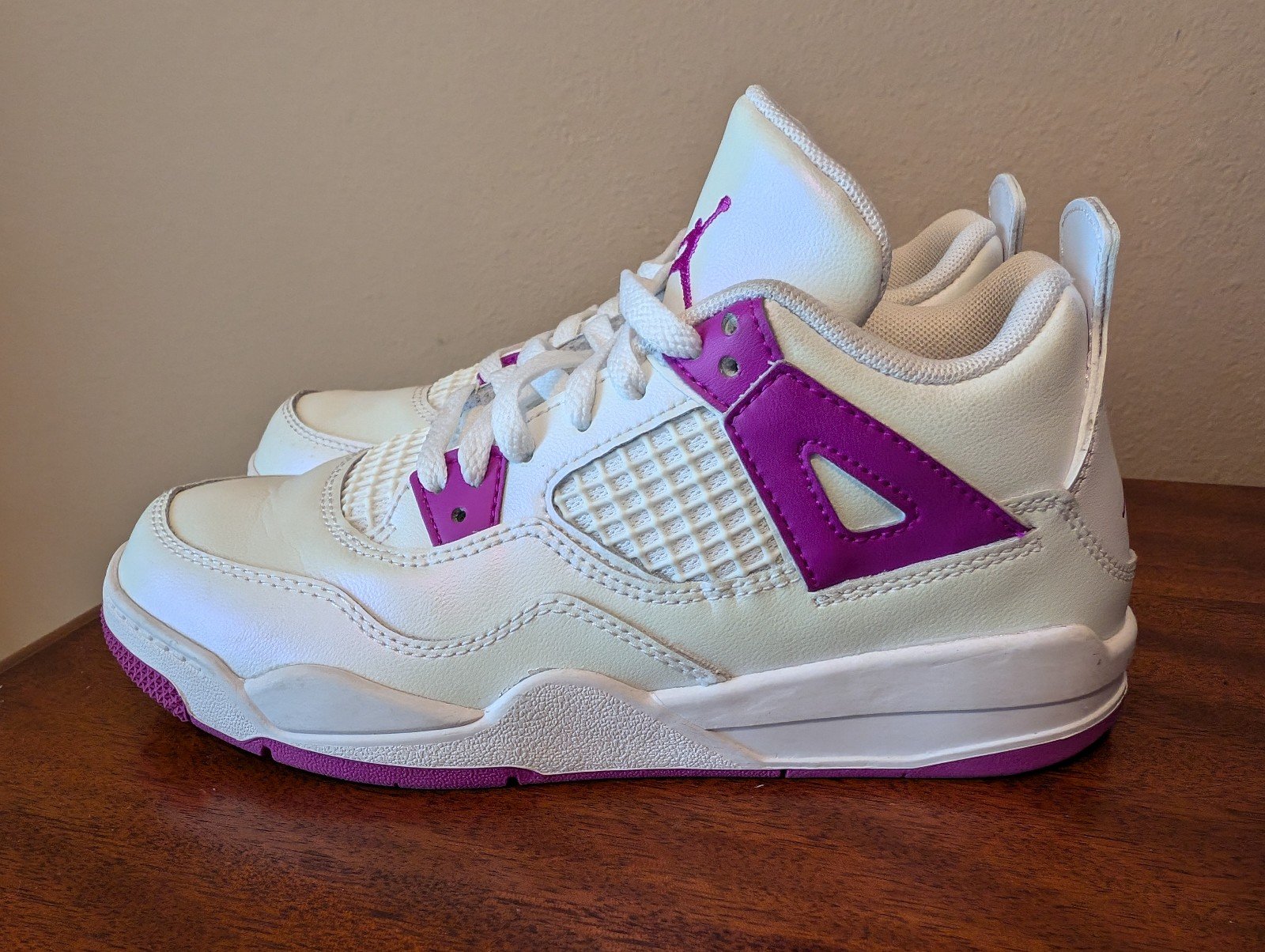 Nike Air Jordan 4 Hyper Violet