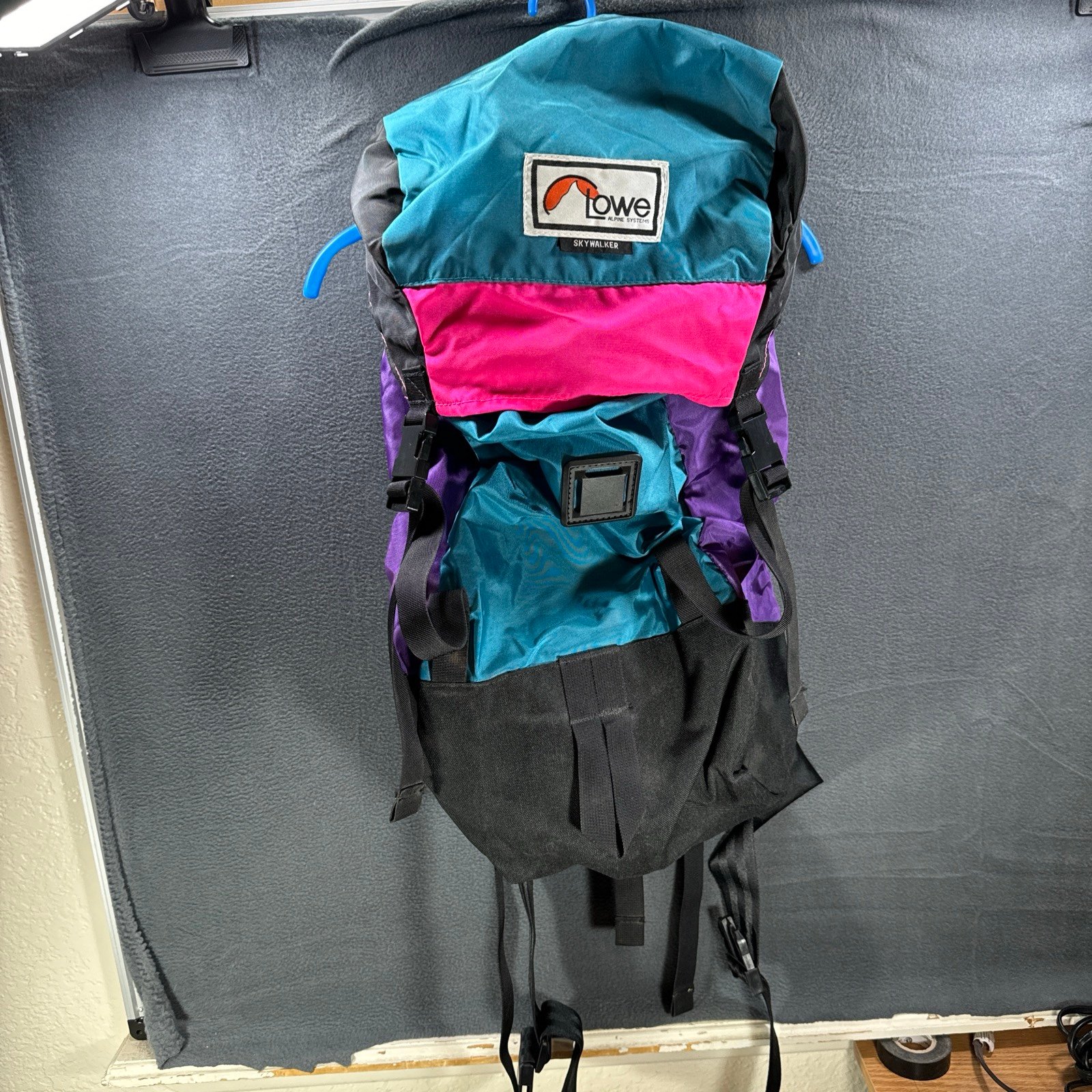 Vintage Lowe Alpine Systems Skywalker Hiking Backpack Purple Blue Pink Rare