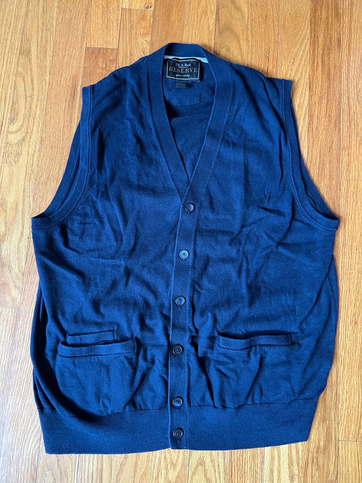 Jos A Bank Reserve Men's Navy Blue cotton blend sweater vest Size Large