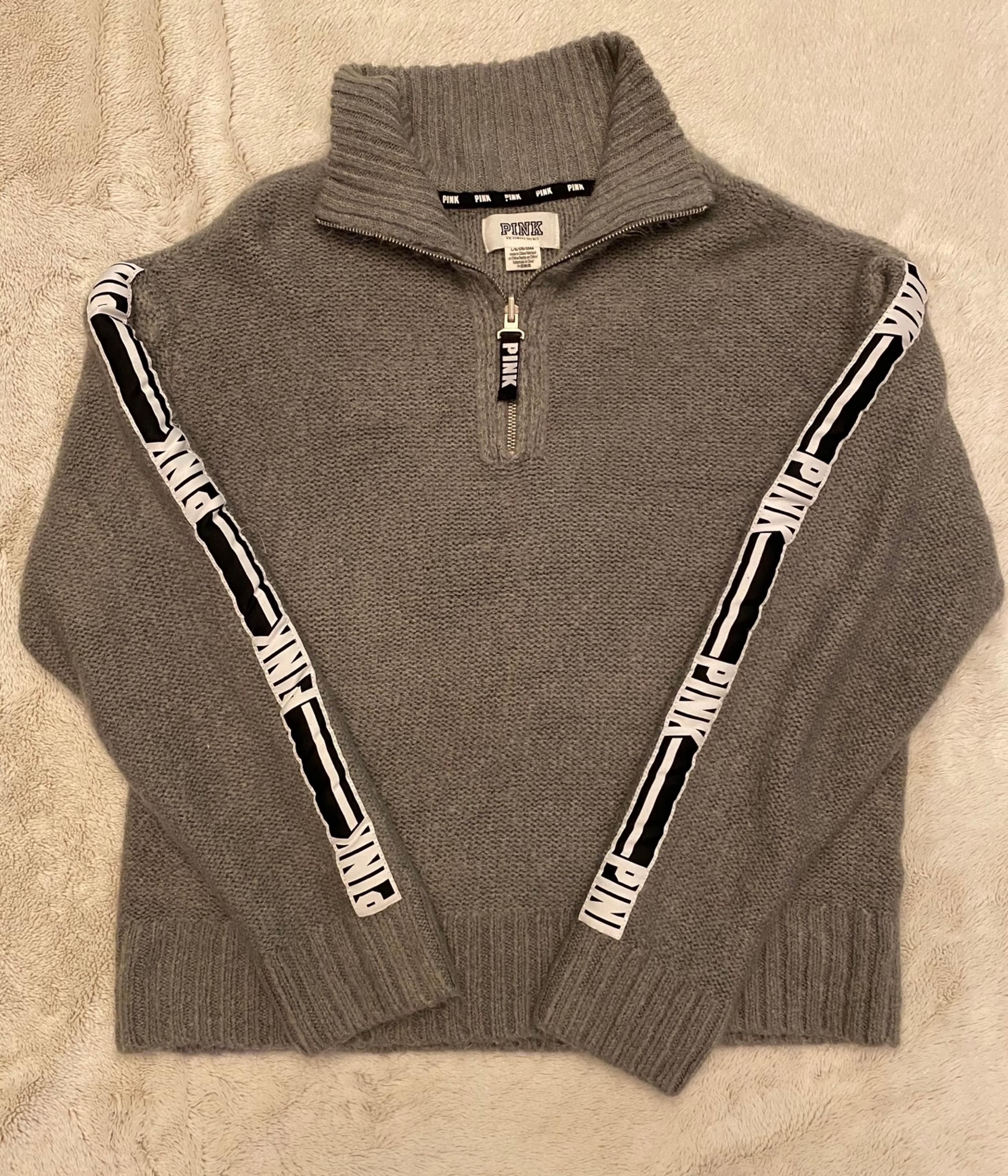 VS PINK LIMITED EDITION MOCK NECK 1/4 ZIP MOHAIR SWEATER GRAY WHITE LOGO HTF L