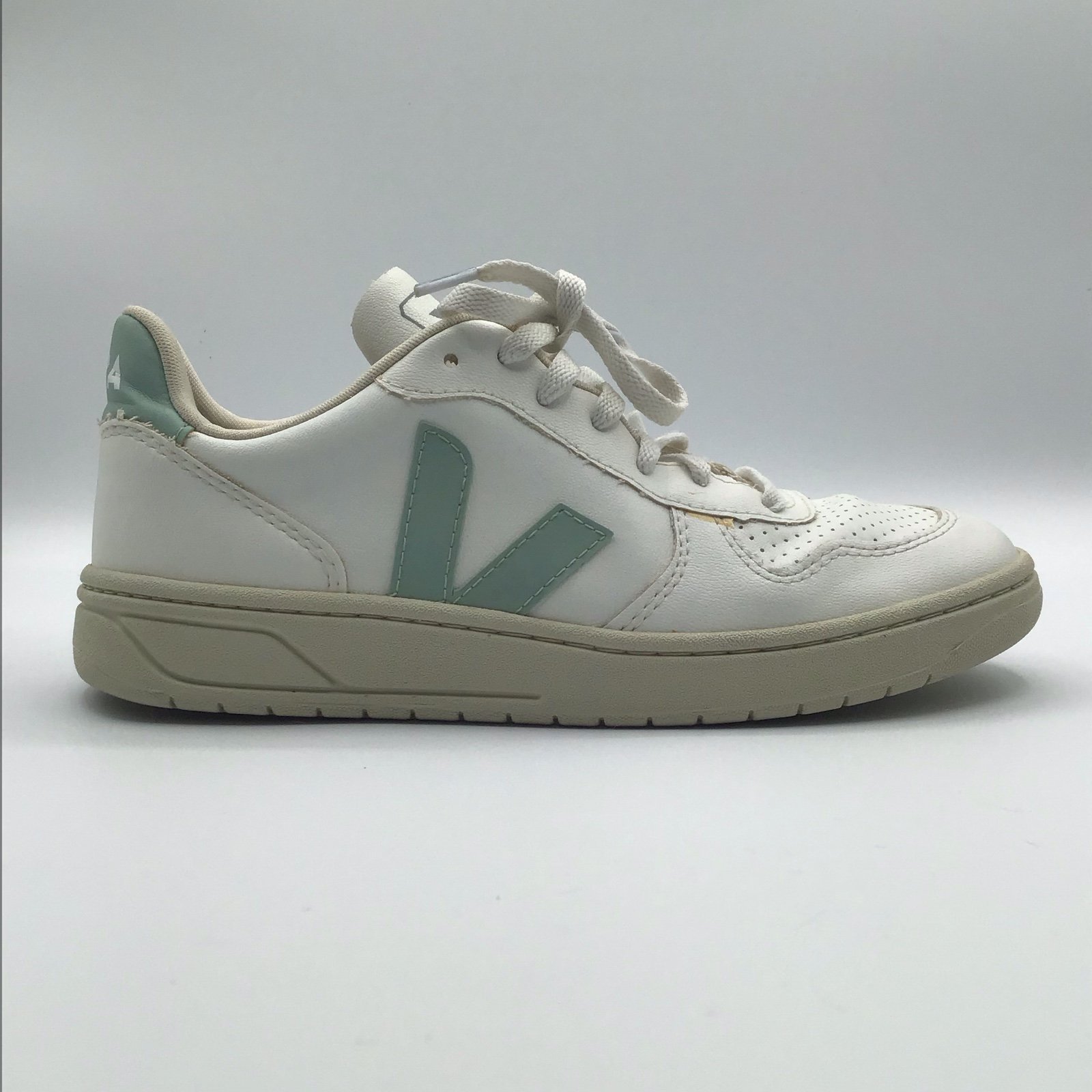 Veja v-10 CWL white matcha sneakers shoes womens 7 v10 leather lace up