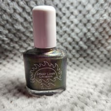 Great Lakes Lacquer The Centre Cannot Hold v2