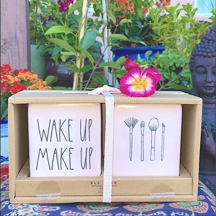 New PINK Rae Dunn “WAKE UP MAKE UP” Brush Cups