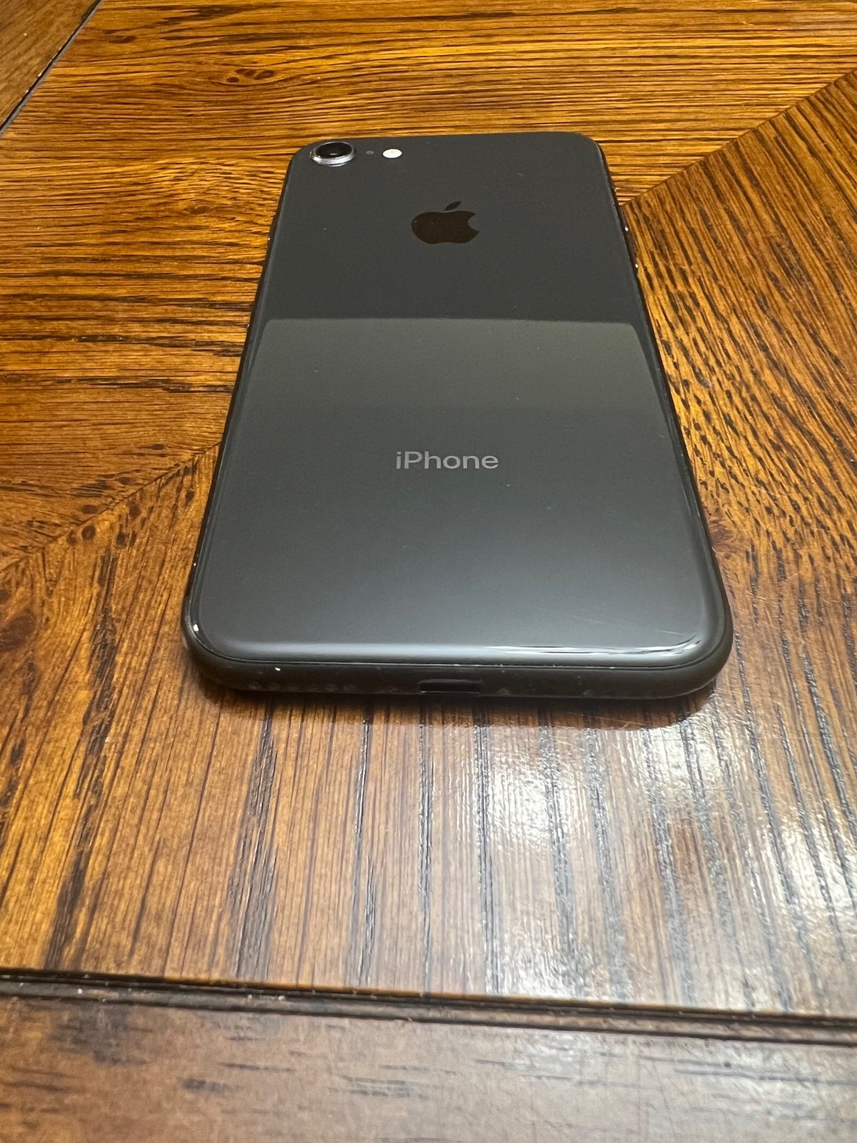 Apple iPhone 8 64 shops GB in Space Gray for AT&T