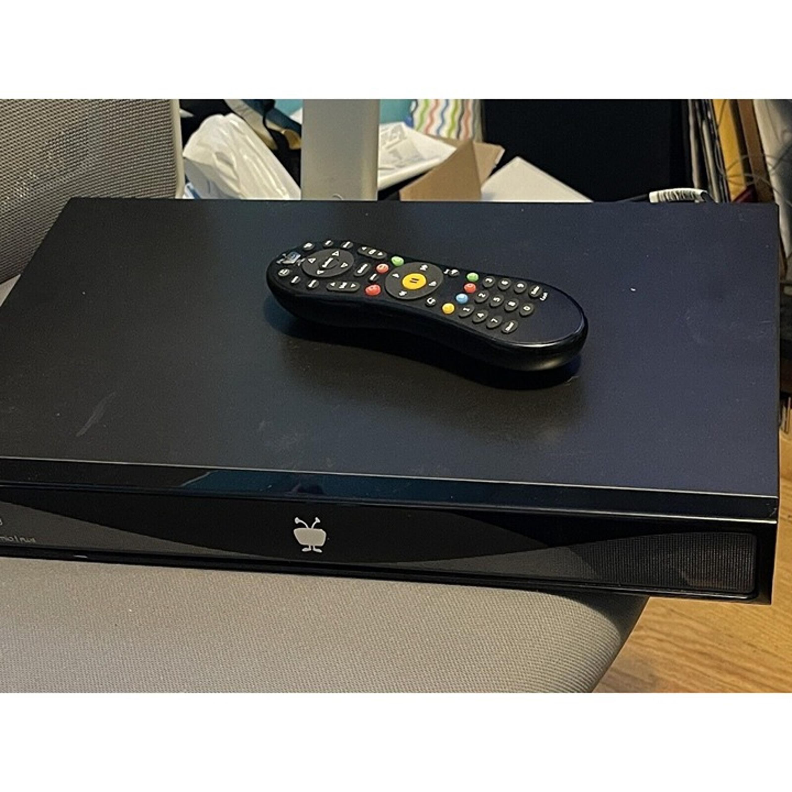 TiVo Roamio Plus TCD848000 w/ Remote, Cable Card And Power Cord