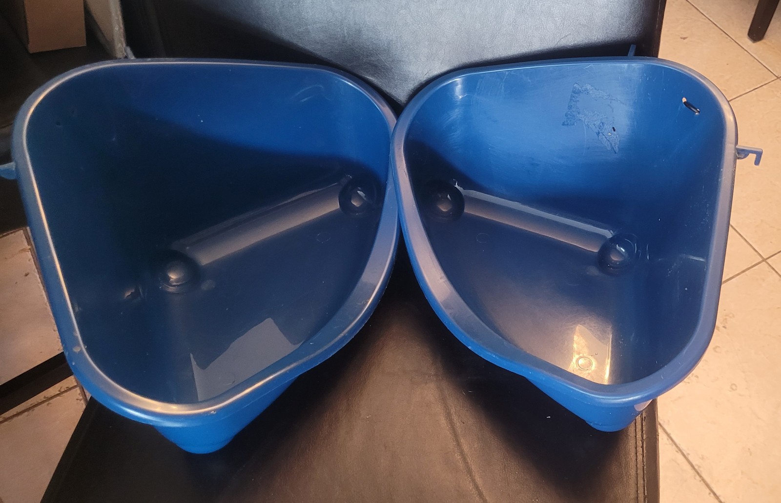 Set of 2 Blue Corner Litterpans for Small Animals EUC