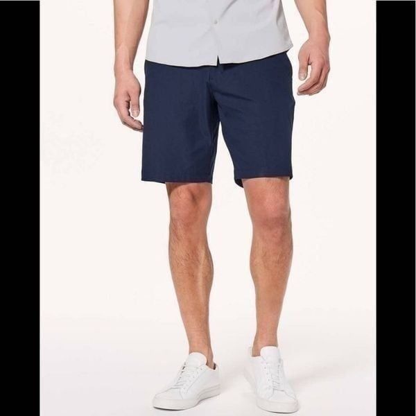 Lululemon Commission Short Slim *Warpstreme 9 size 30