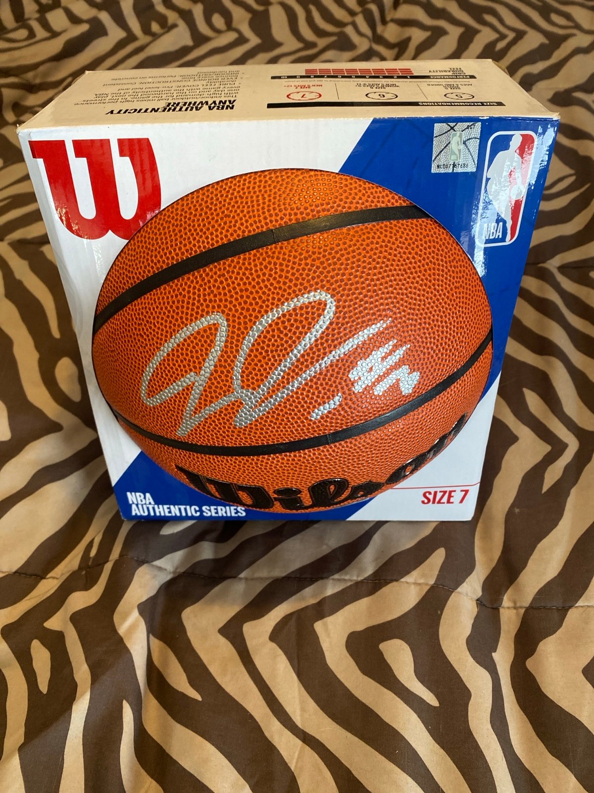 Julius Randle New York Knicks Signed Wilson Authentic Indoor/Outdoor Basketball