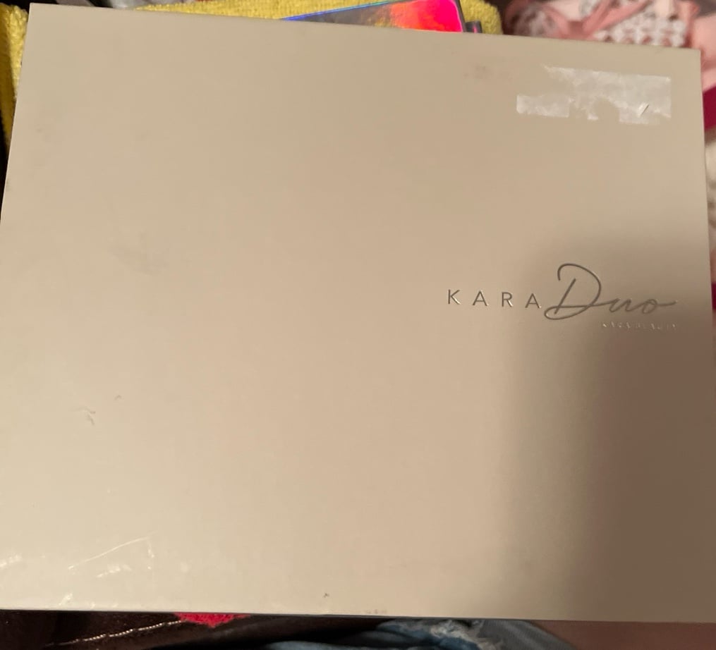 eyeshadow palette