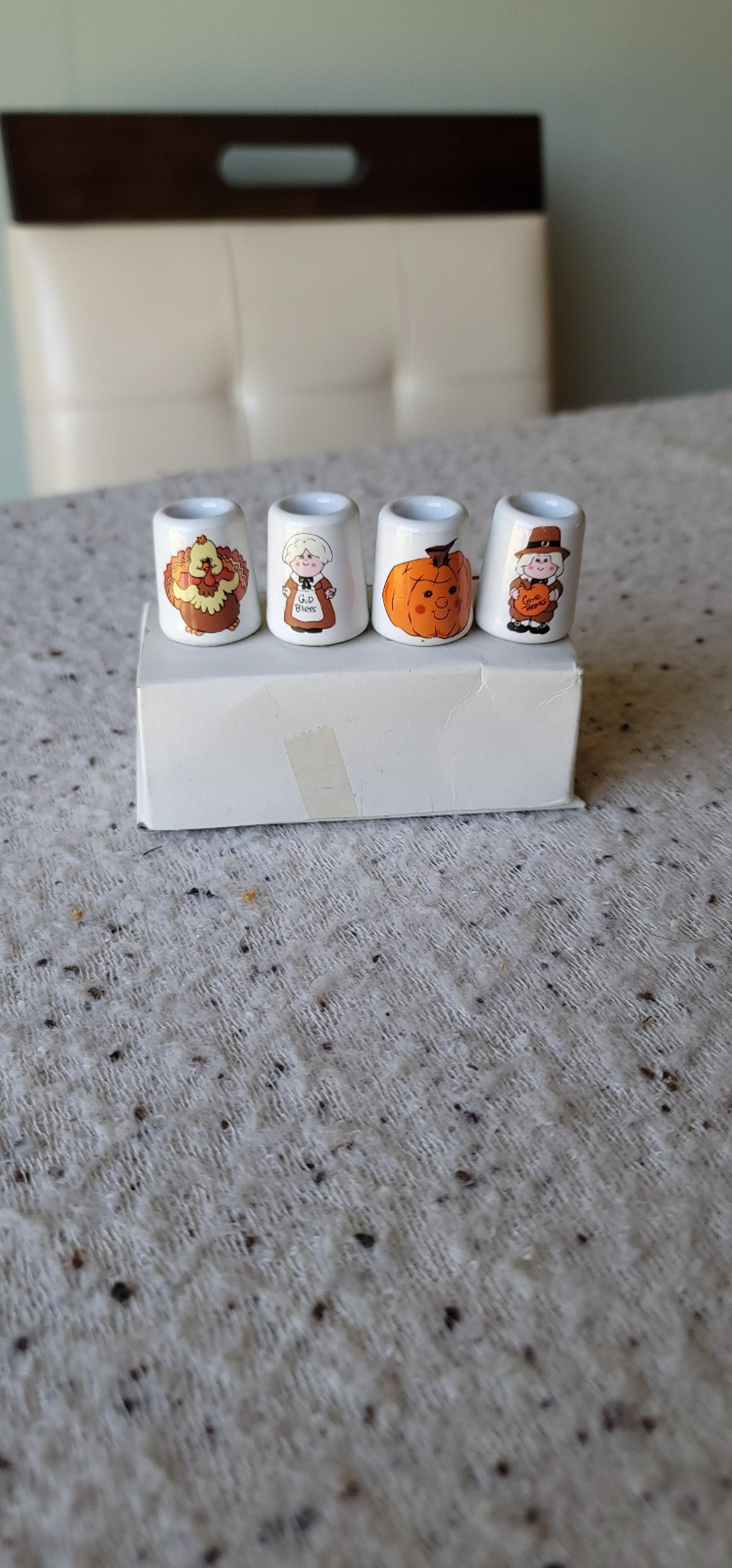 VINTAGE 1986 ENESCO THANKSGIVING CANDLE  HOLDERS