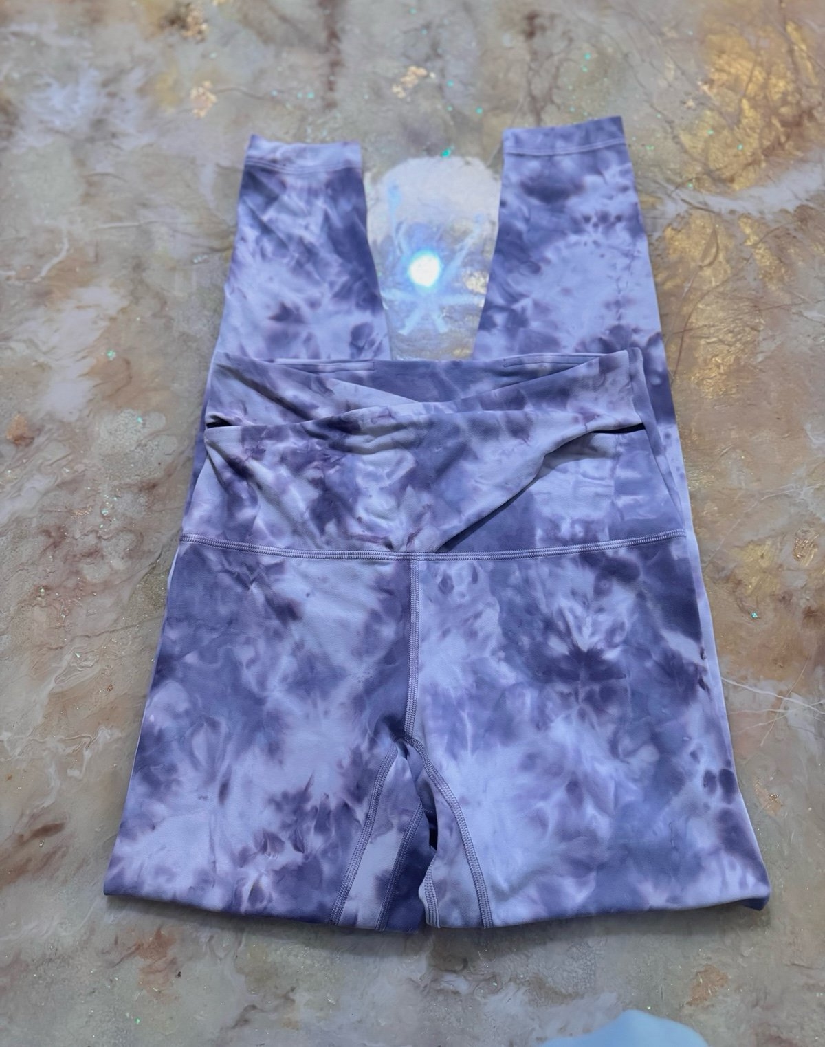 Lululemon Align pant size 6-28” Criss cross Diamond Dye