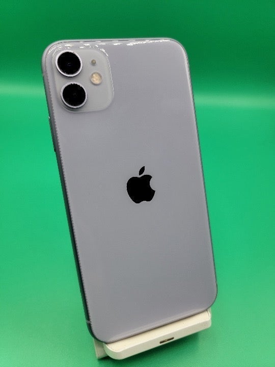 Apple iPhone 11 64 GB in Purple for AT&T